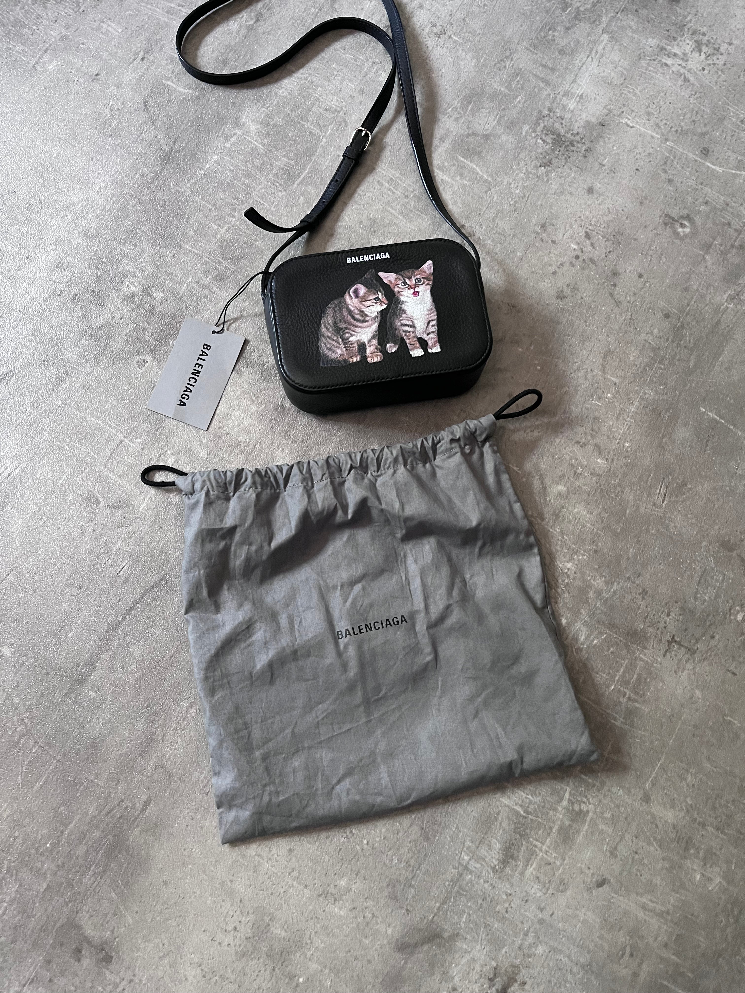F/W 2018 Balenciaga Kitten Print Leather Shoulder Camer Bag Black
