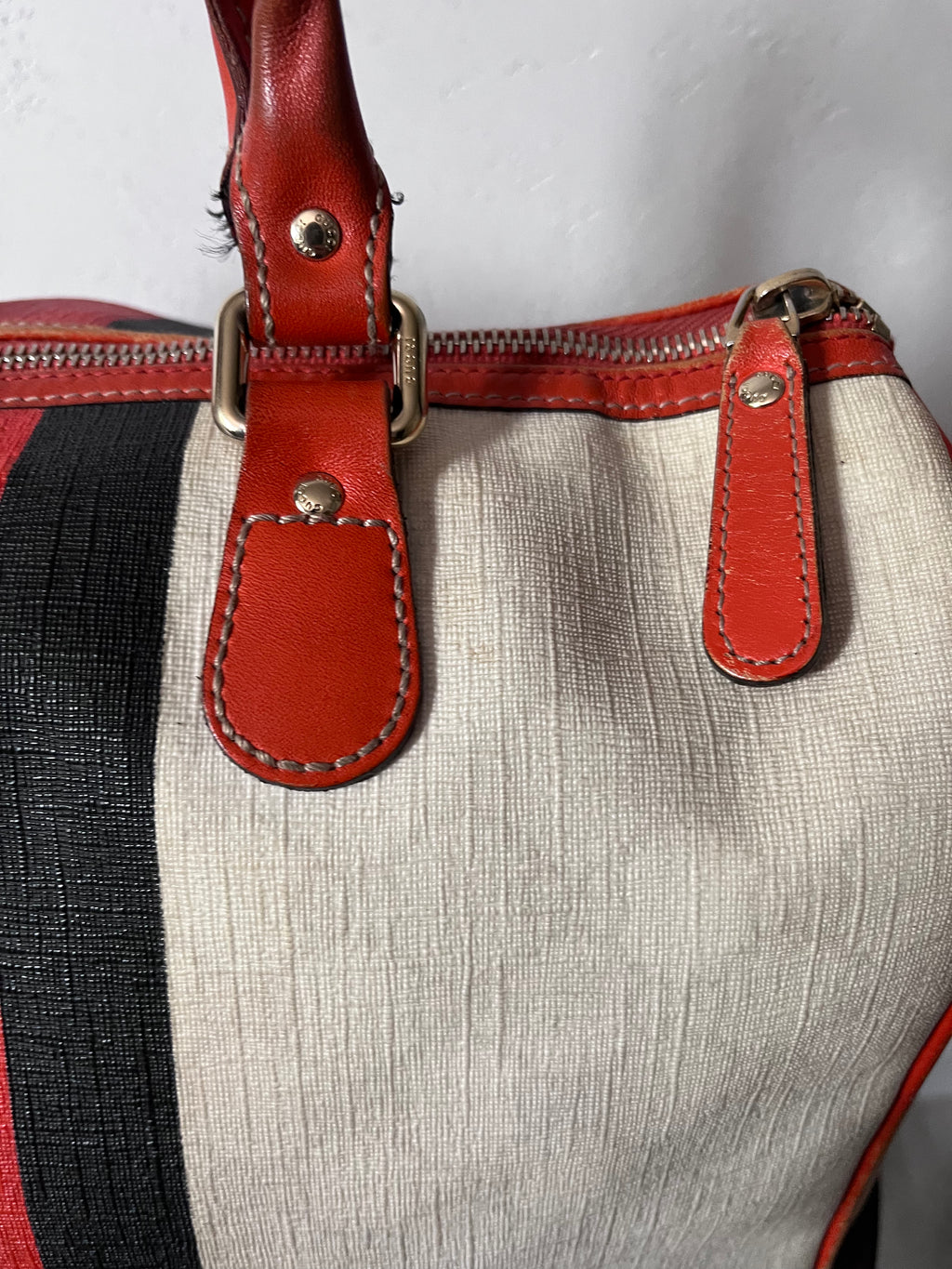 Gucci Limited Edition GG Supreme Boston Canvas Handbag White Red