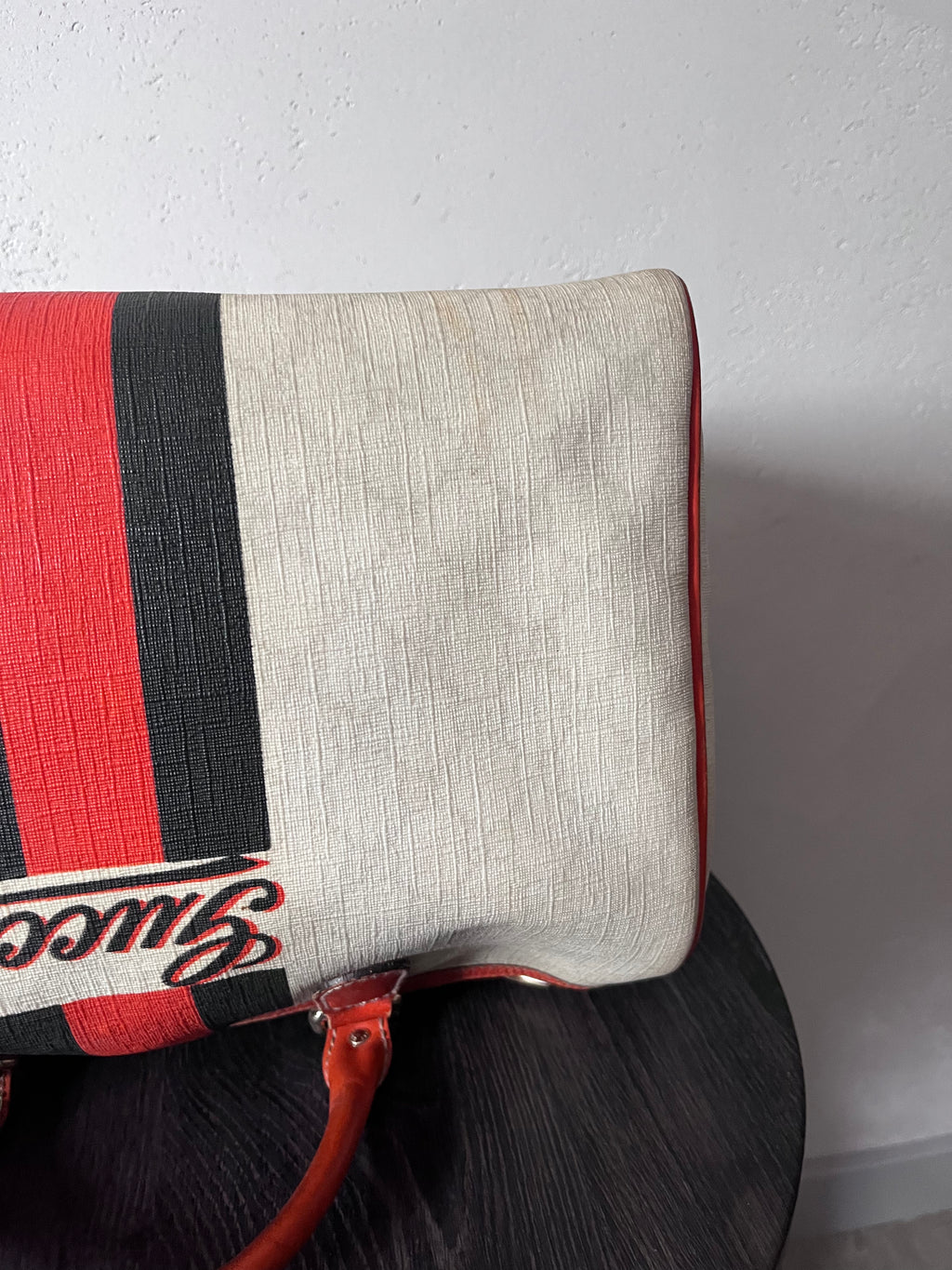 Gucci Limited Edition GG Supreme Boston Canvas Handbag White Red