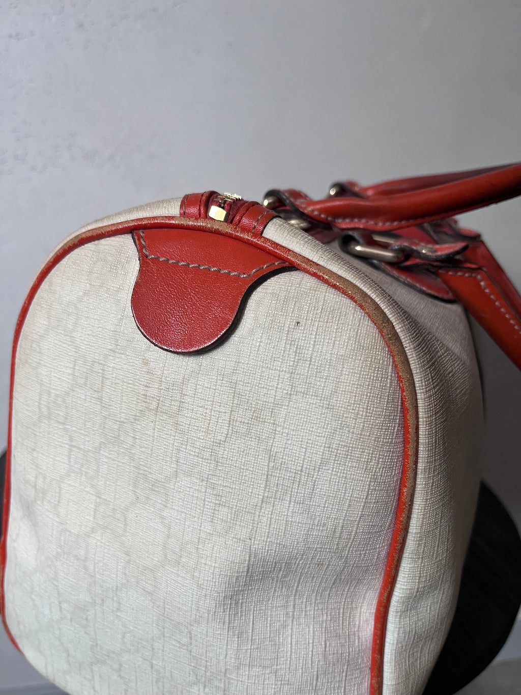 Gucci Limited Edition GG Supreme Boston Canvas Handbag White Red