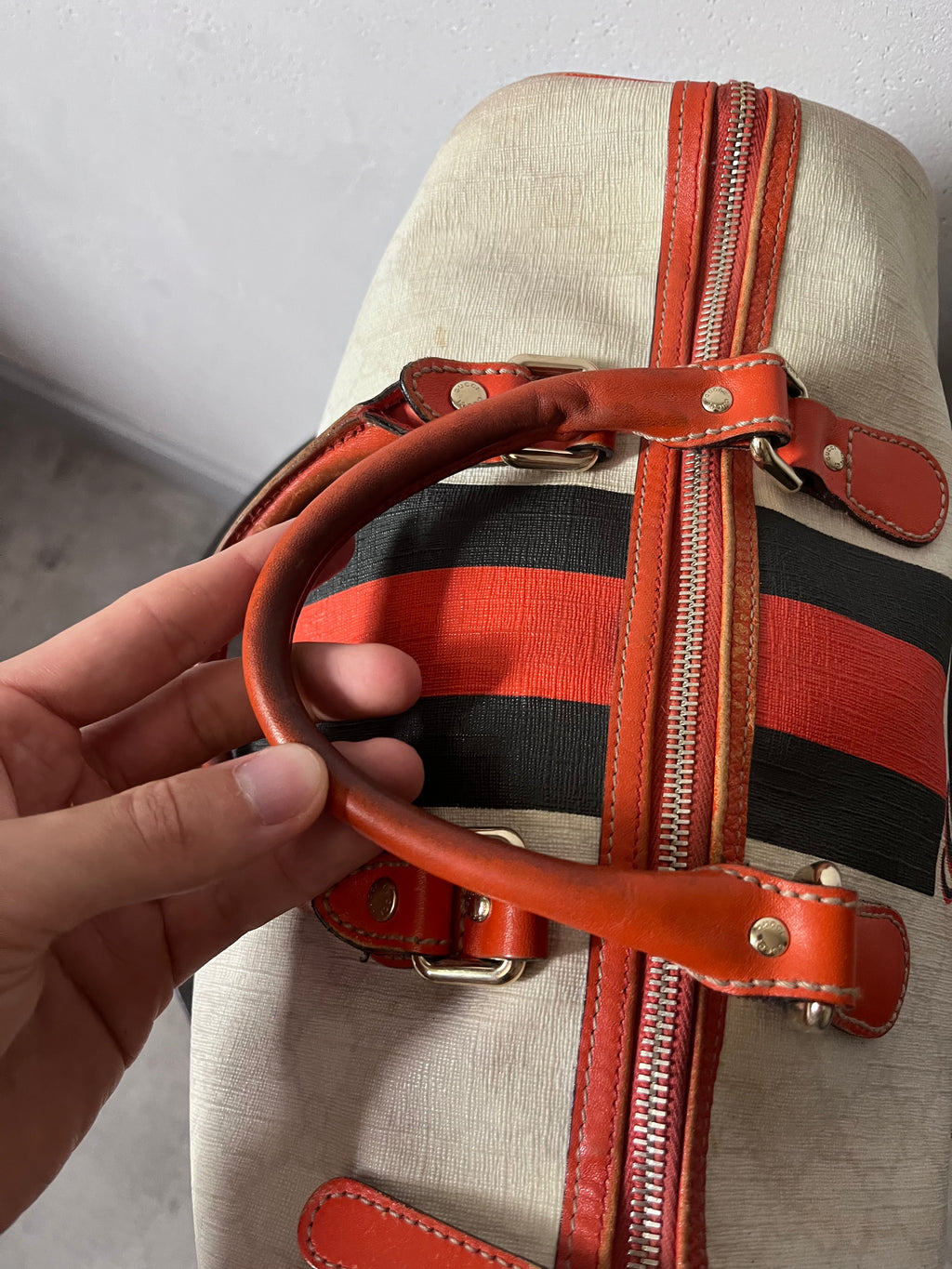 Gucci Limited Edition GG Supreme Boston Canvas Handbag White Red