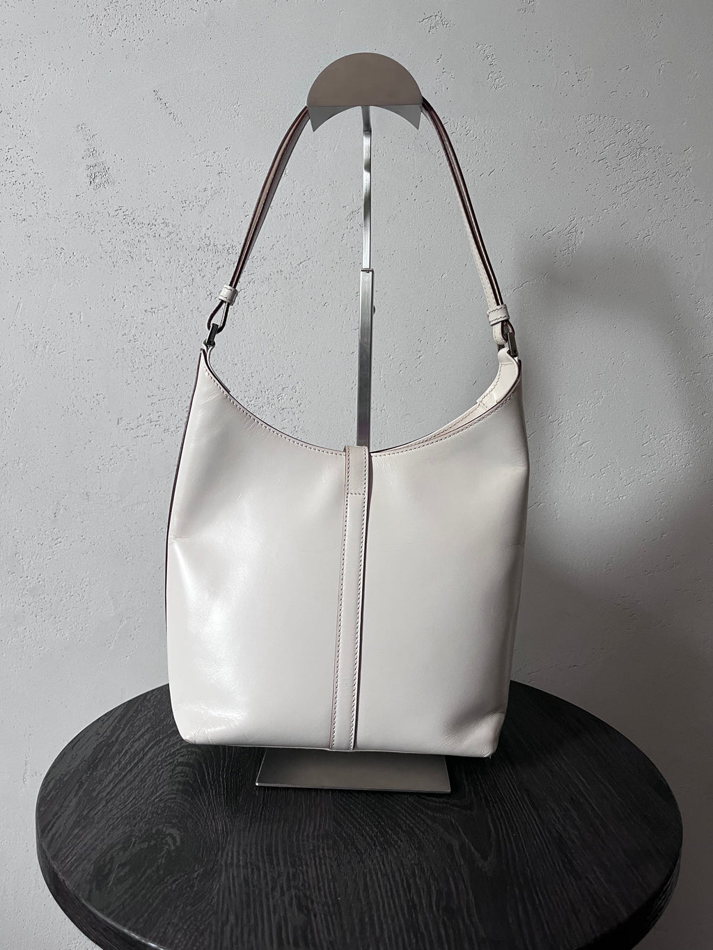 2000s Gucci by Tom Ford Jackie Shoulder Bag White