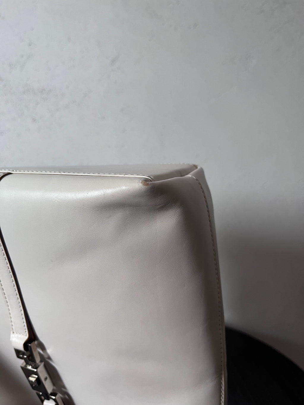 2000s Gucci by Tom Ford Jackie Shoulder Bag White