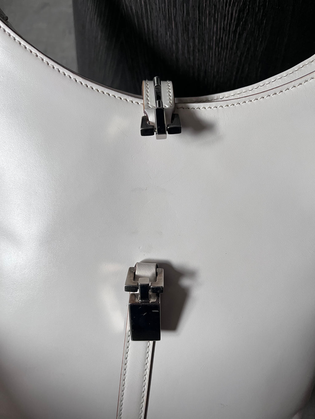 2000s Gucci by Tom Ford Jackie Shoulder Bag White
