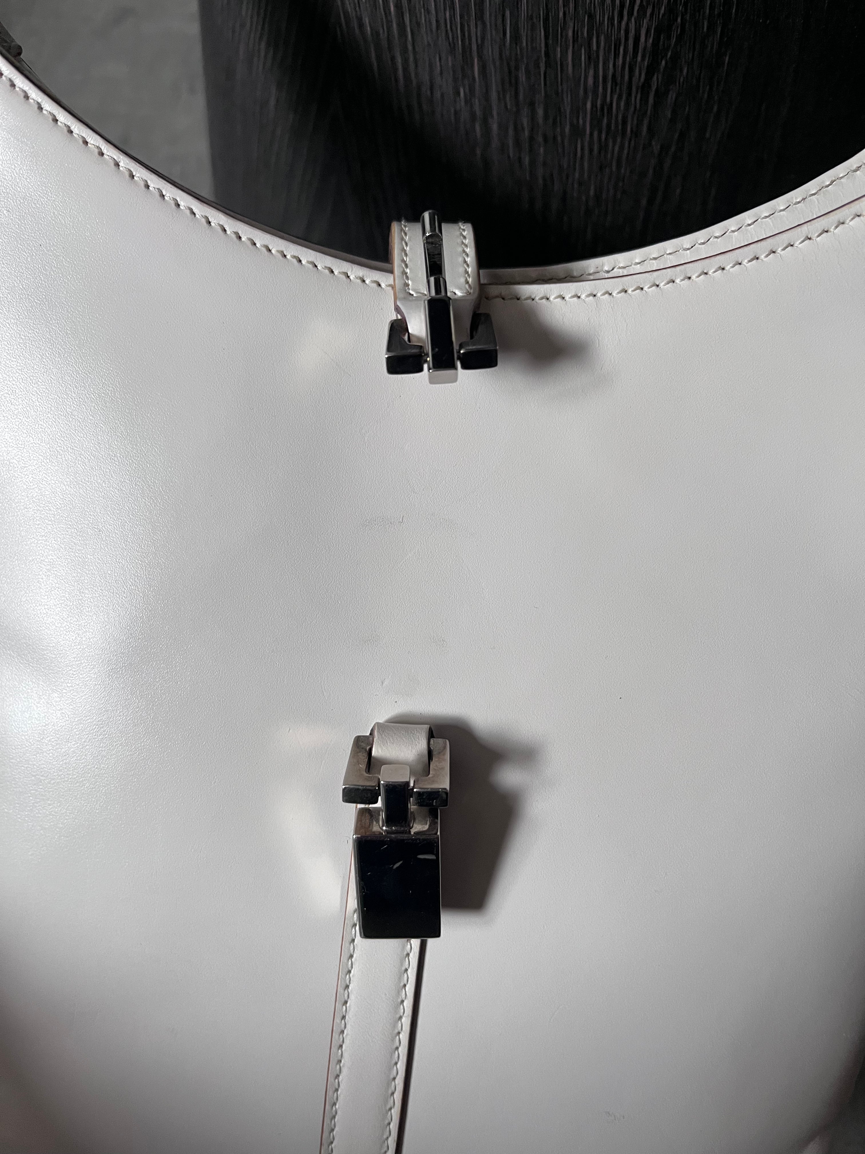 2000s Gucci by Tom Ford Jackie Shoulder Bag White
