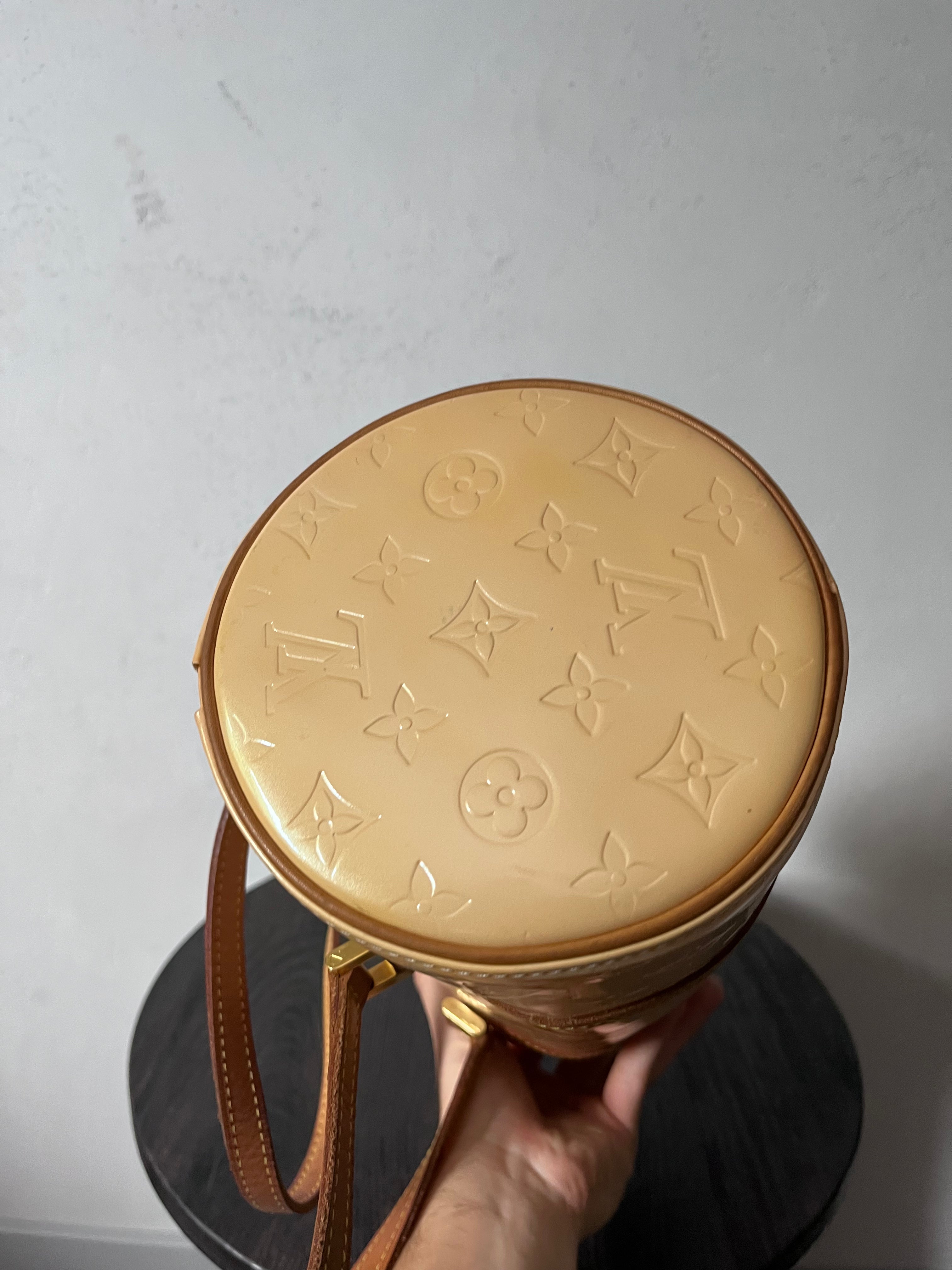 2000s Louis Vuitton Vernis Bedford Shoulder Bag Beige