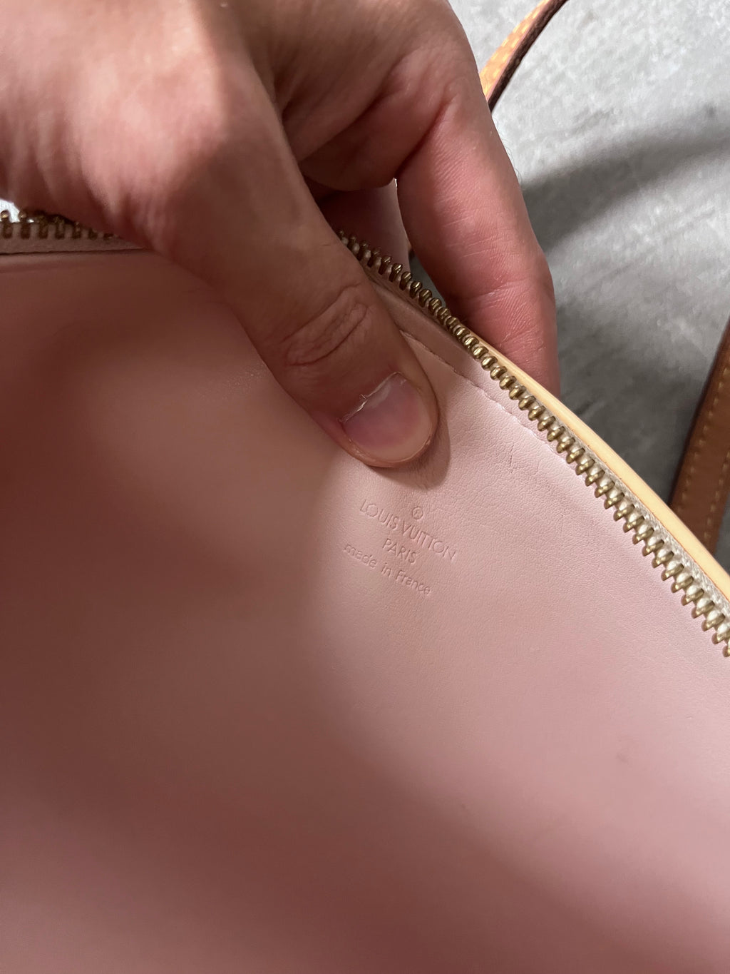 2000s Louis Vuitton Vernis Bedford Shoulder Bag Beige