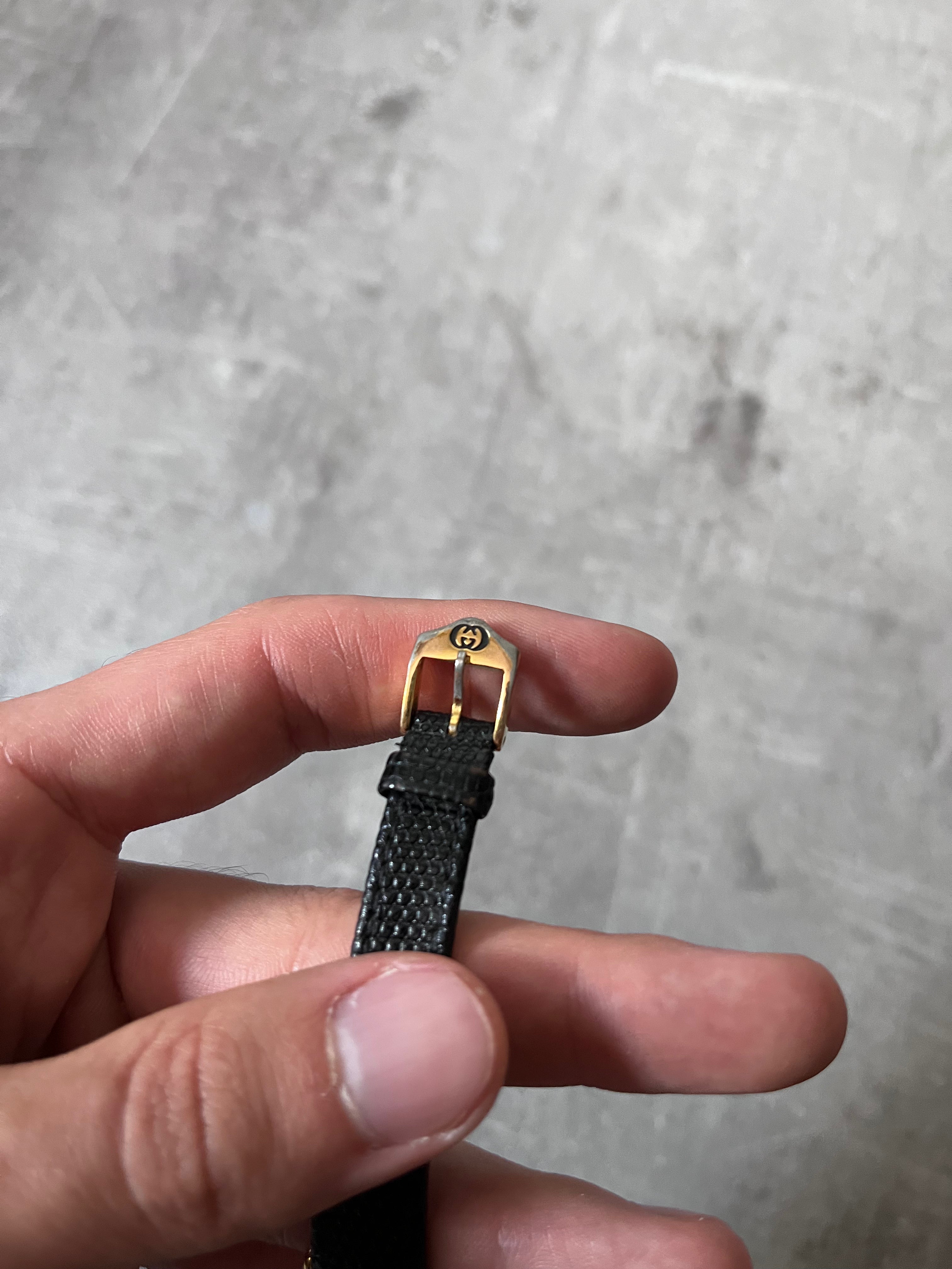 Gucci Vintage 3000L Gold Plated Leather Strap Watch Black Gold