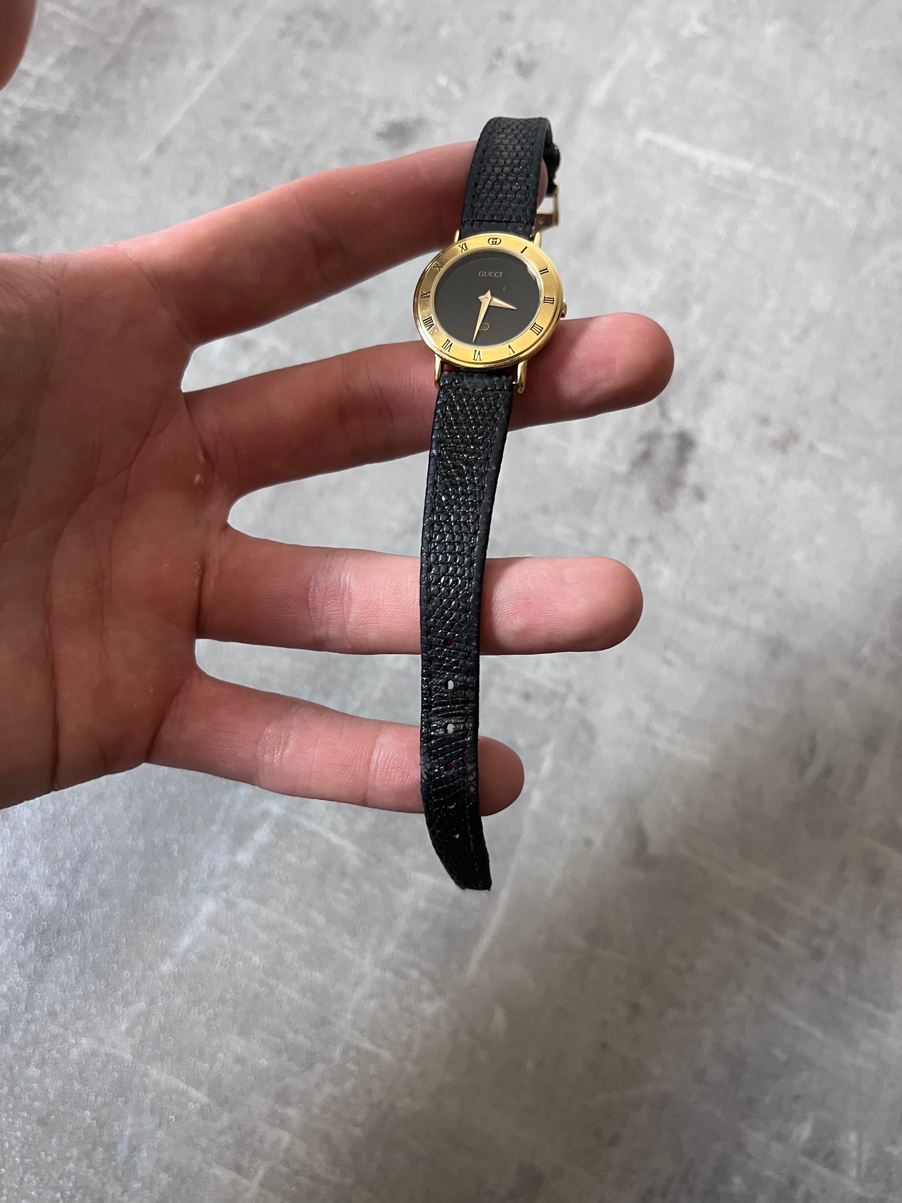 Gucci Vintage 3000L Gold Plated Leather Strap Watch Black Gold