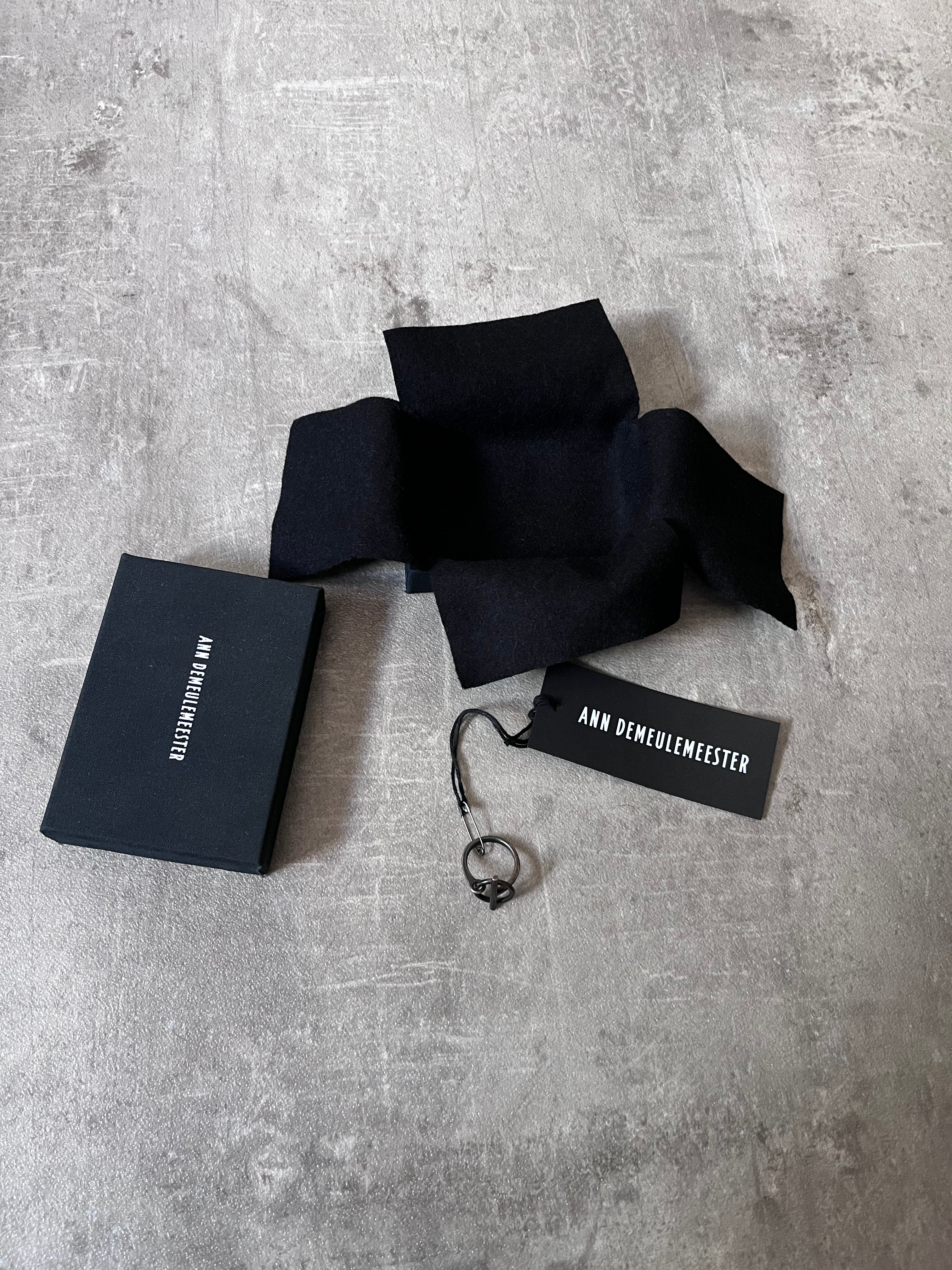 Ann Demeulemeester Silver Lock Ring - 59
