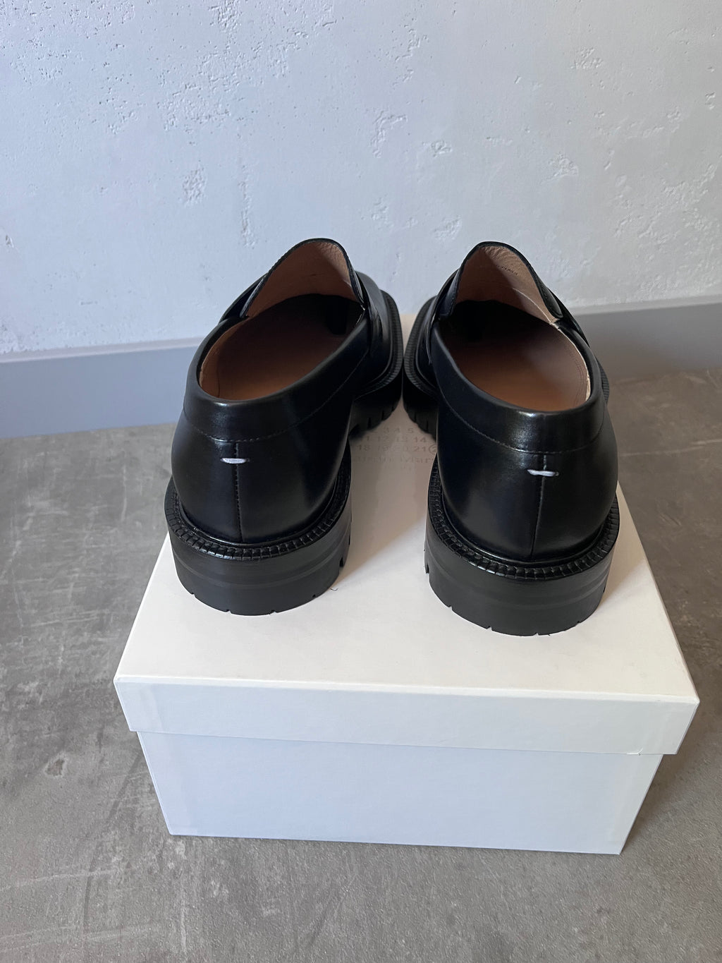 Maison Marginal Tabi Loafers Leather Shoes Black Men - 42