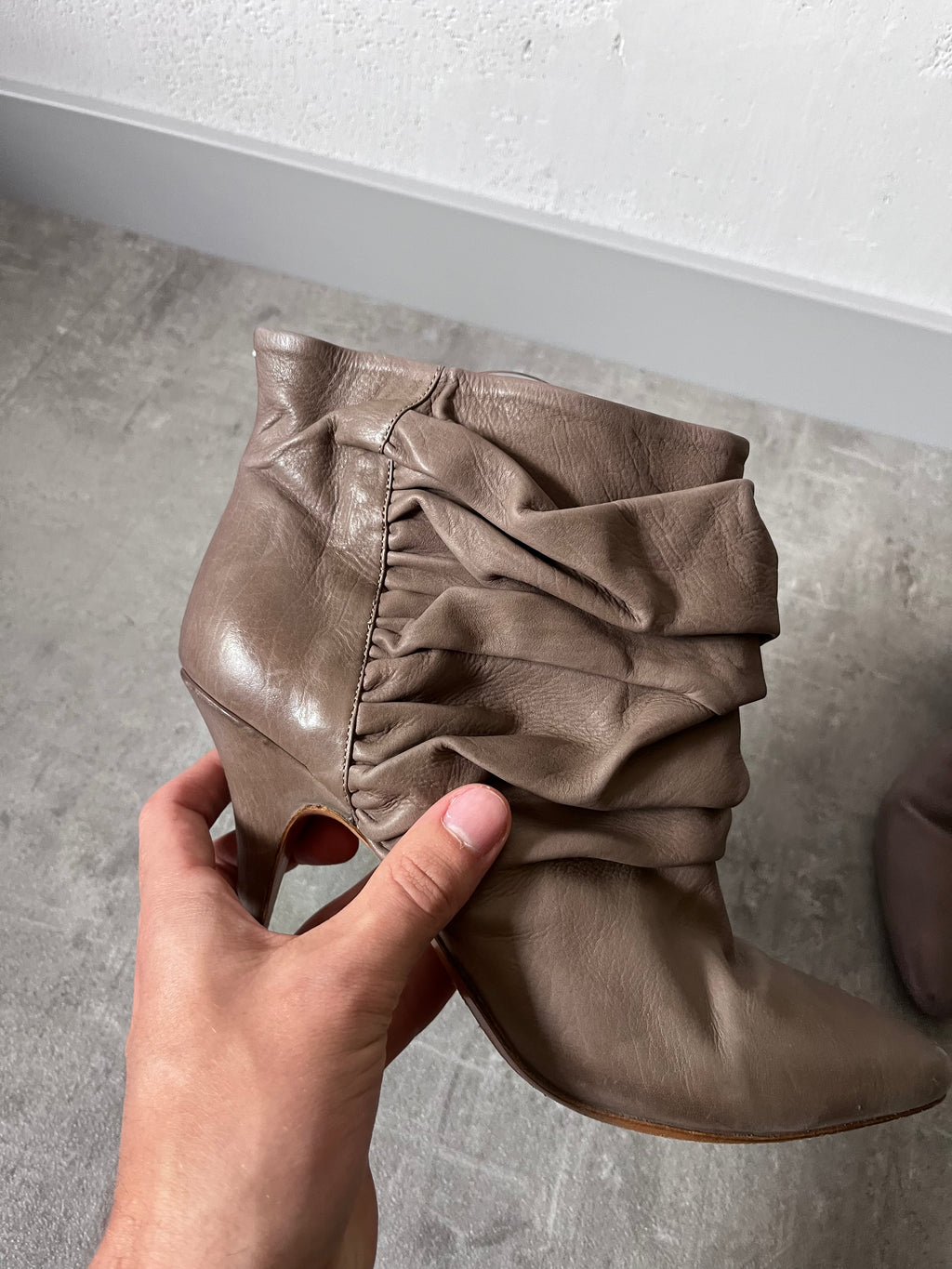 Maison Margiela Crinkle Leather Heels Beige Women - 39