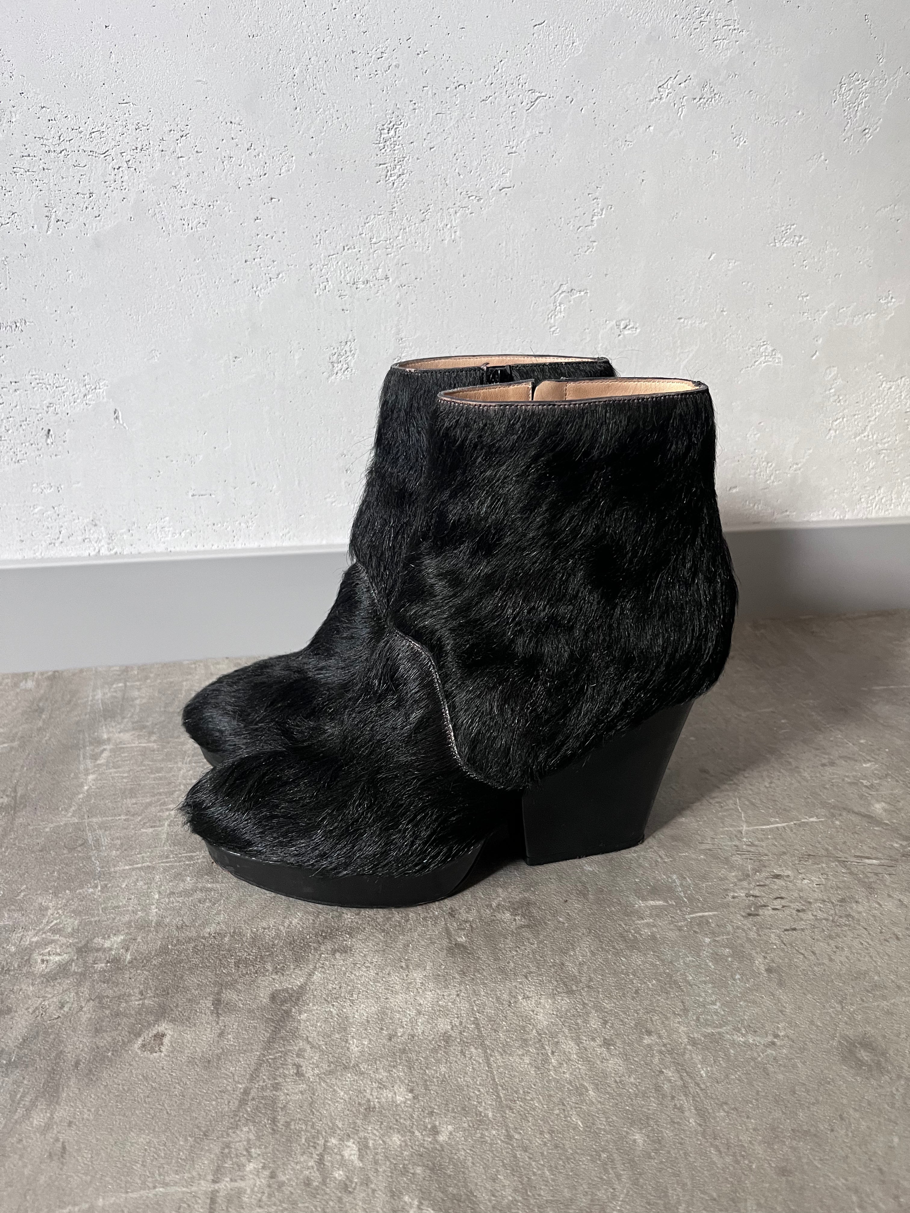 Maison Margiela Pony Hair Ankle Heel Boots Black Women - 40