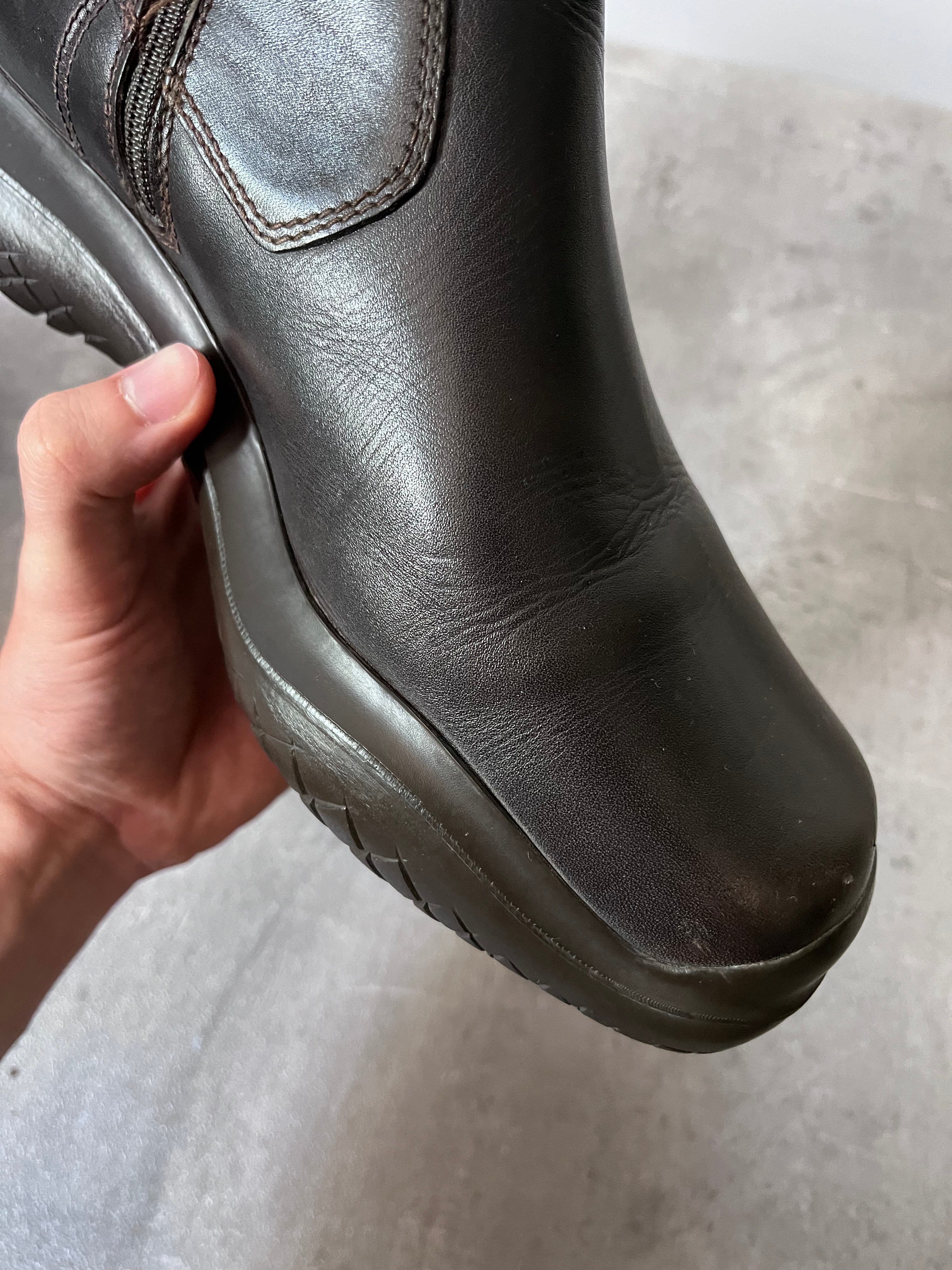F/W 1999 Prada Ankle Leather Vibram Boots Black Men - 42