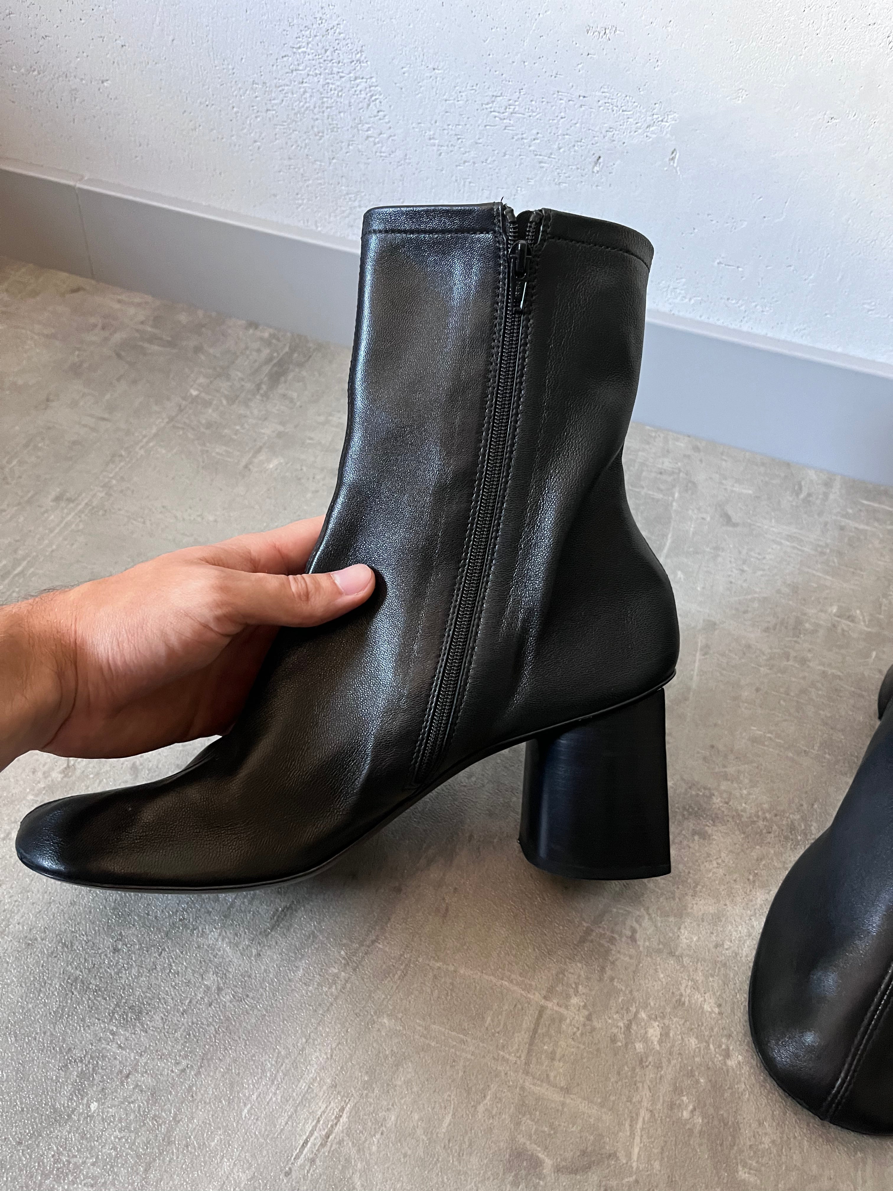 F/W 2022 Balenciaga Glove Leather Heel Boots Black Men - 42