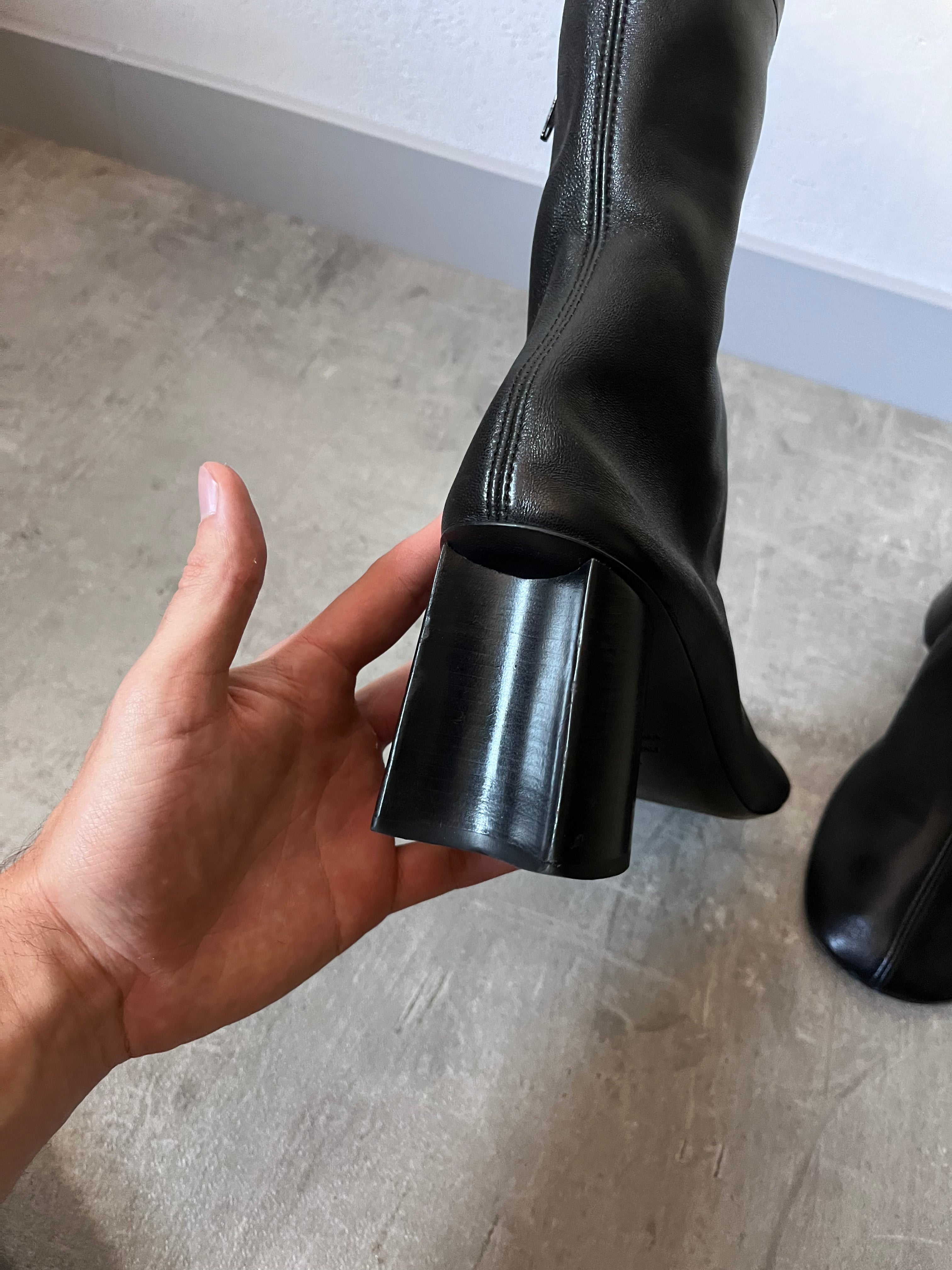 F/W 2022 Balenciaga Glove Leather Heel Boots Black Men - 42