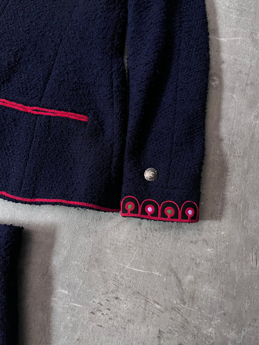 F/W 1997 Chanel Suit Set Worn by Karen Elson Full Runway Look Wool Silk Navy Red Women - M