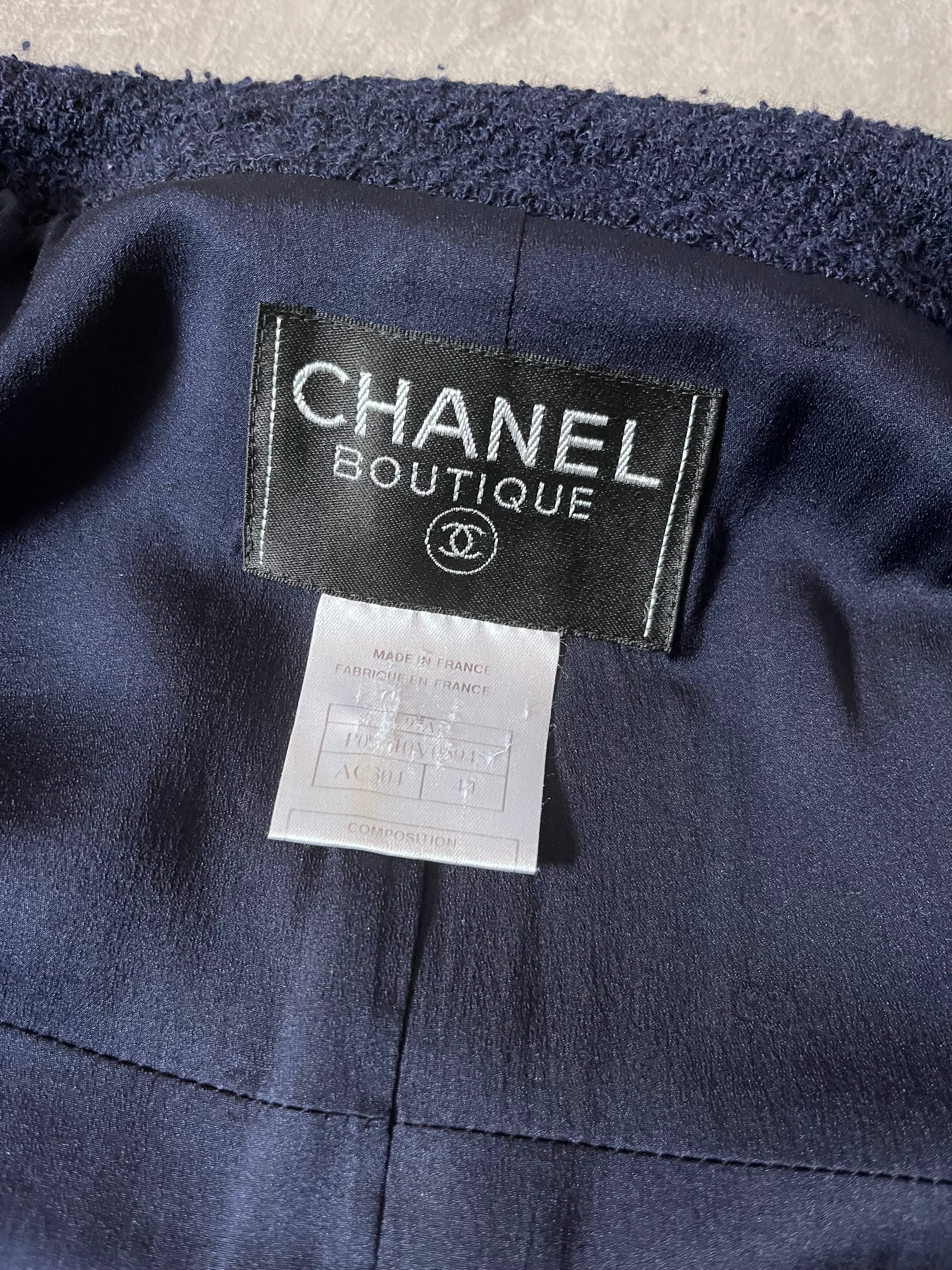 F/W 1997 Chanel Suit Set Worn by Karen Elson Full Runway Look Wool Silk Navy Red Women - M