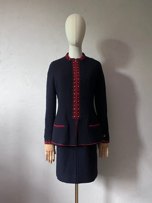 F/W 1997 Chanel Suit Set Worn by Karen Elson Full Runway Look Wool Silk Navy Red Women - M