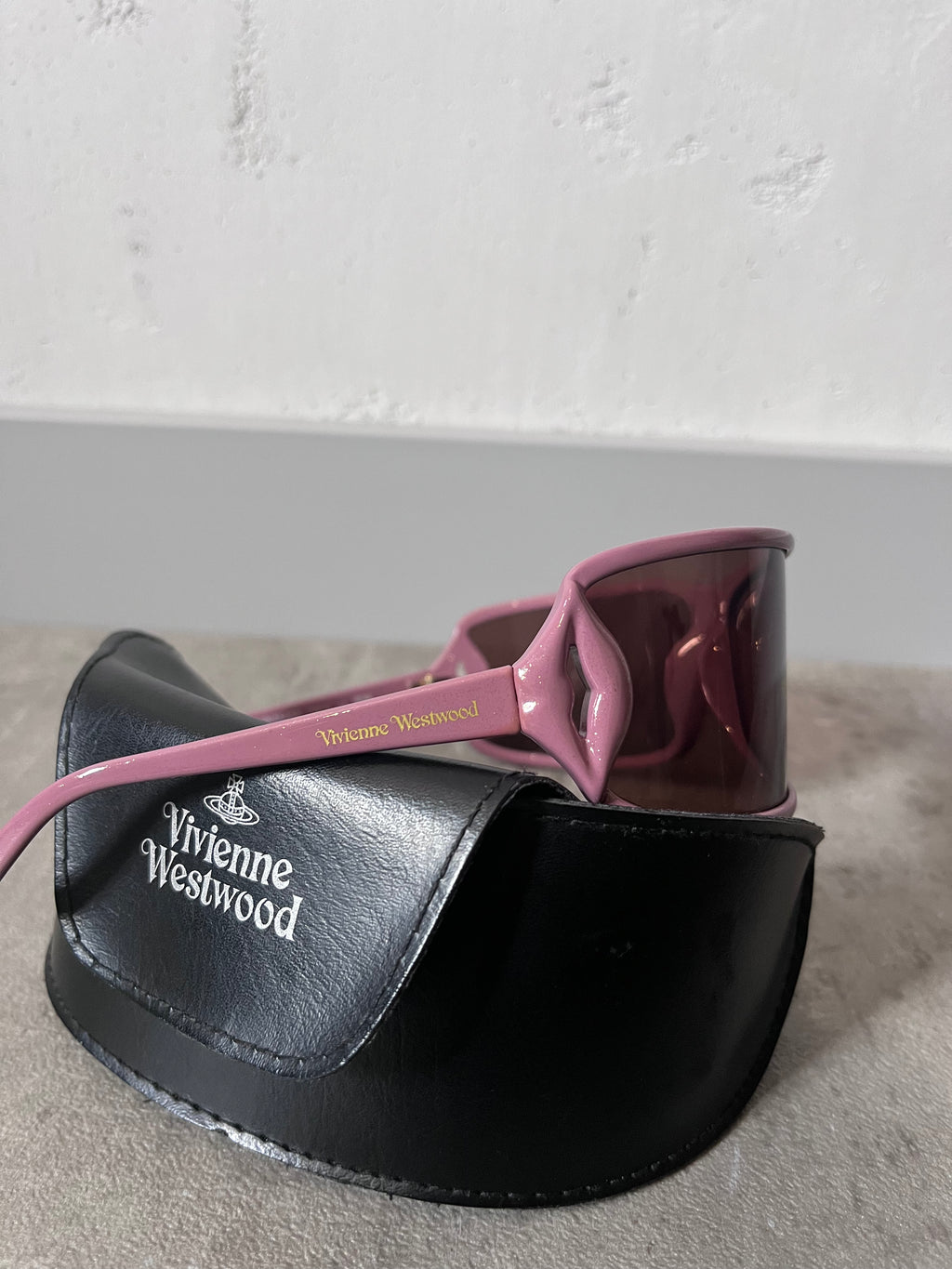 Vivienne Westwood Oversized Lips Sunglasses Pink Unisex
