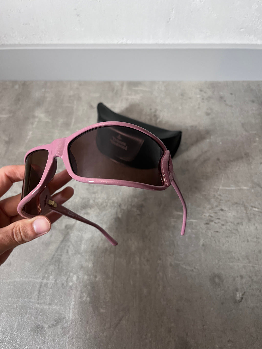 Vivienne Westwood Oversized Lips Sunglasses Pink Unisex