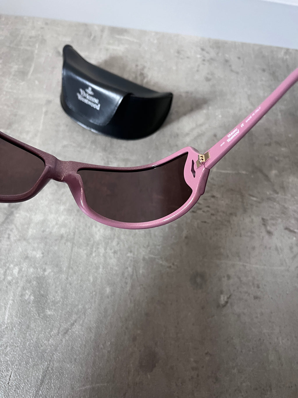 Vivienne Westwood Oversized Lips Sunglasses Pink Unisex