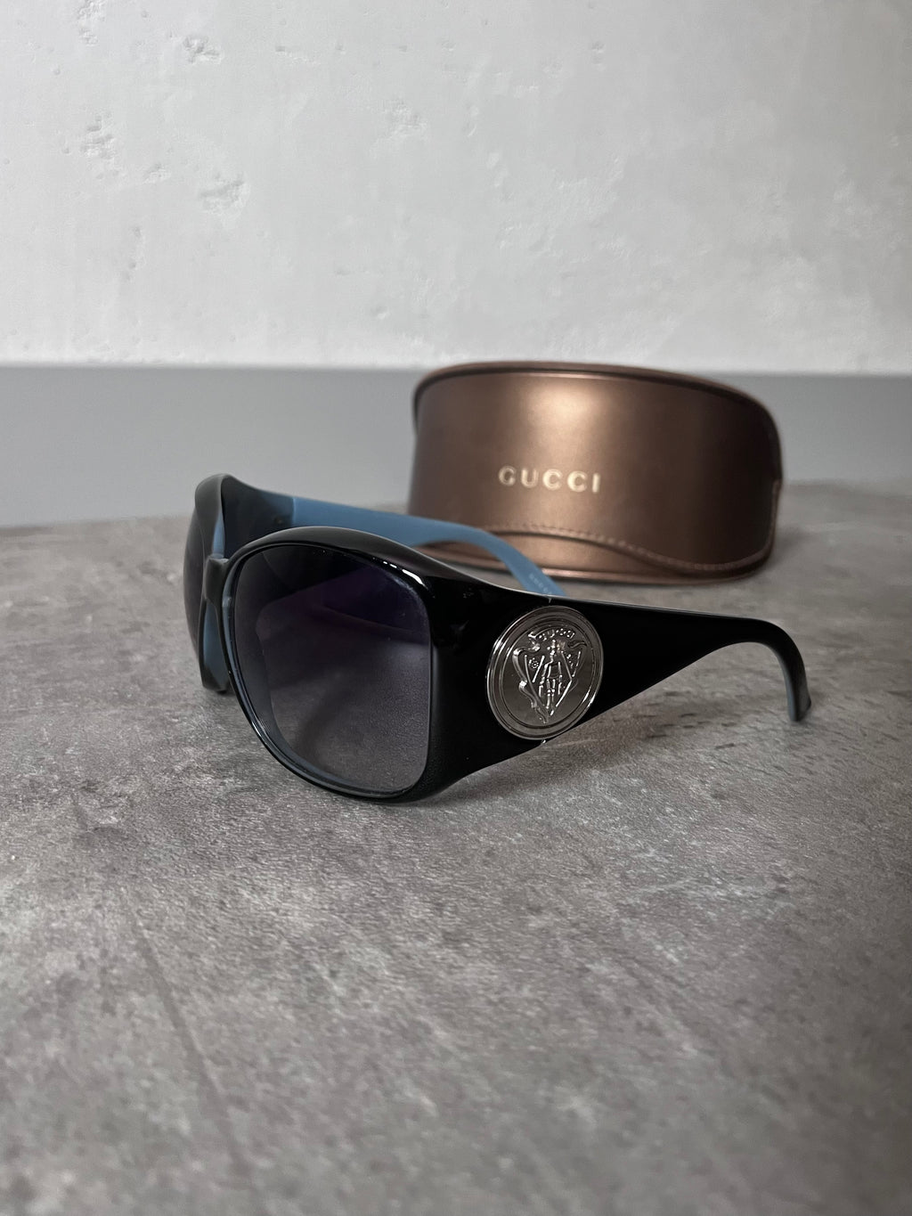 Gucci GG 3027/S Side Logo Crest Sunglasses Black Women