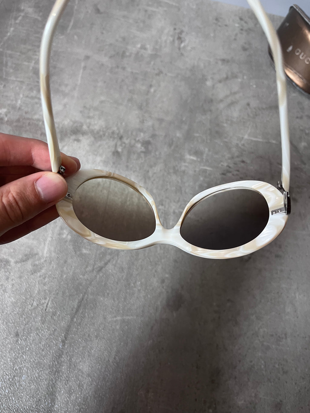 Gucci GG 2988/S Side Silver Logo Marble Sunglasses Beige White Women