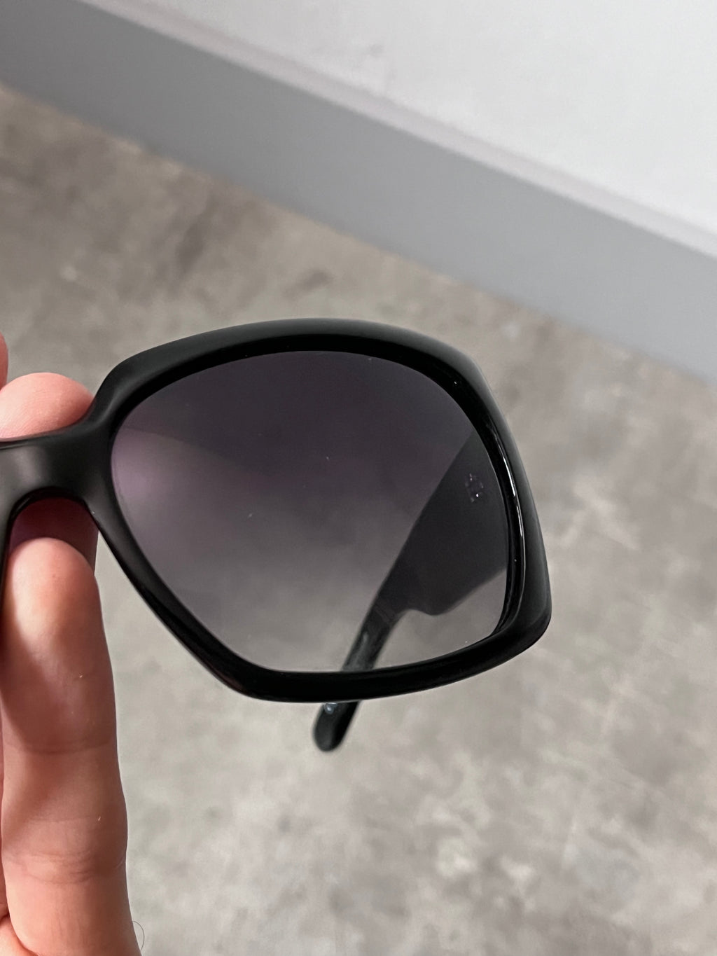 Gucci GG 3062/S Metal Link Frame Sunglasses Black Women