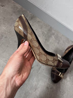 F/W 2004 Gucci by Tom Ford Monogram Leather Bow Heels Brown Beige Women - 38