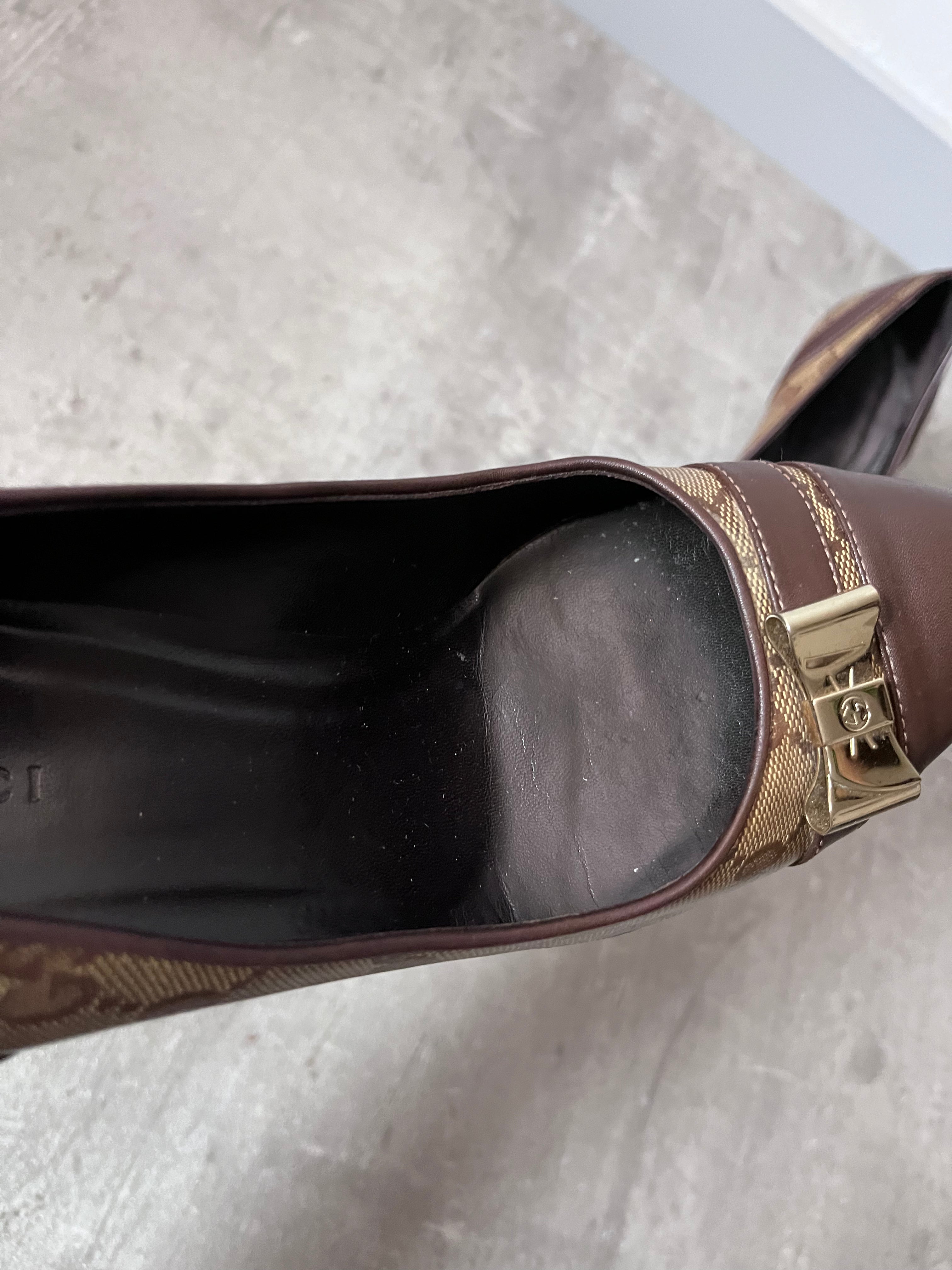 F/W 2004 Gucci by Tom Ford Monogram Leather Bow Heels Brown Beige Women - 38
