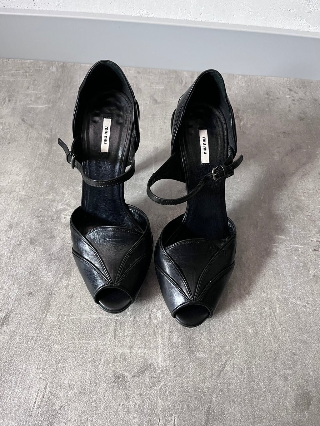F/W 2008 Miu Miu Leather Sculpted Mary Jane Platform Pumps Heel Black Women - 37