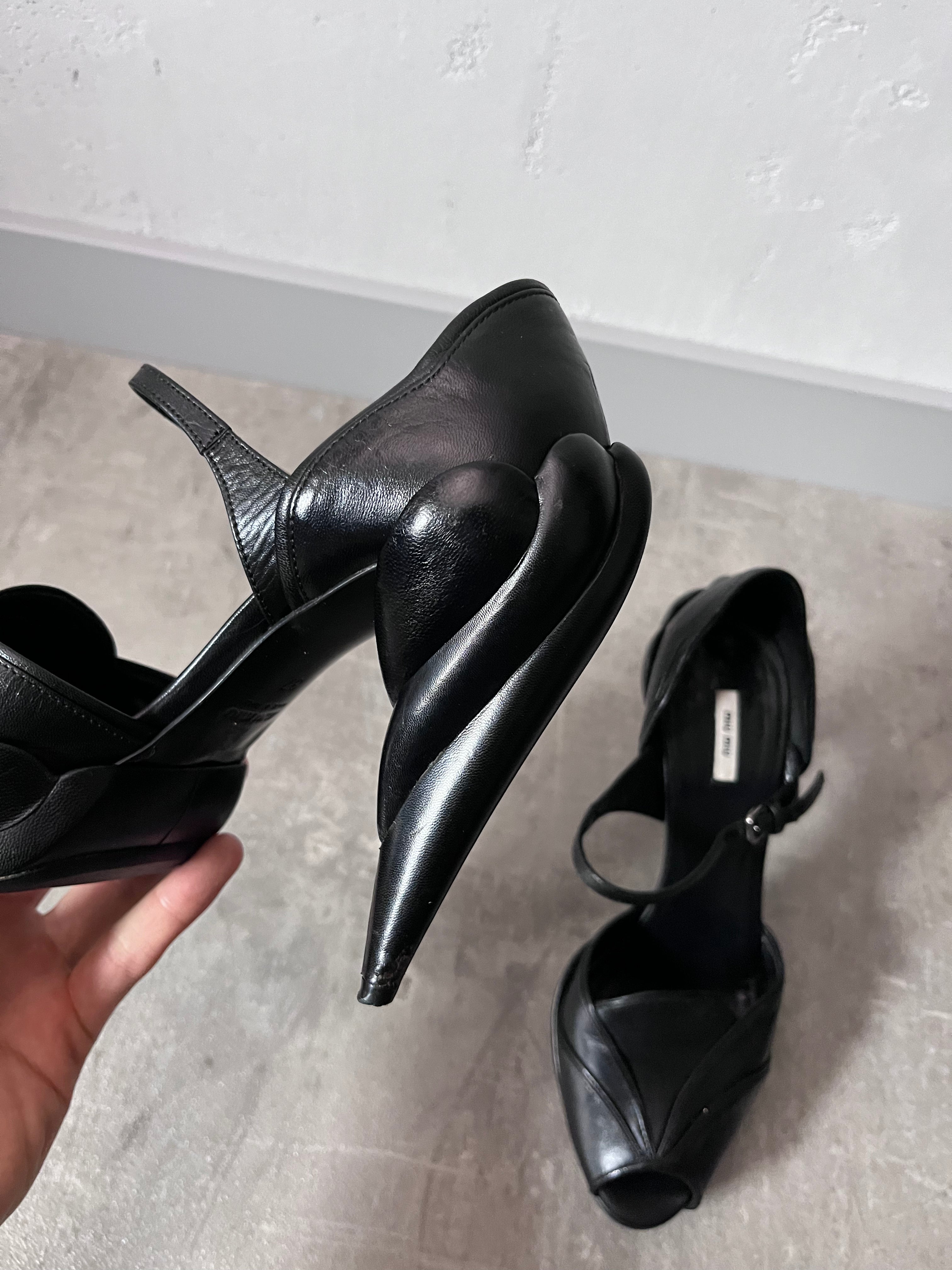 F/W 2008 Miu Miu Leather Sculpted Mary Jane Platform Pumps Heel Black Women - 37