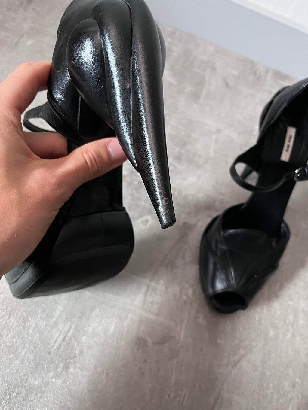 F/W 2008 Miu Miu Leather Sculpted Mary Jane Platform Pumps Heel Black Women - 37