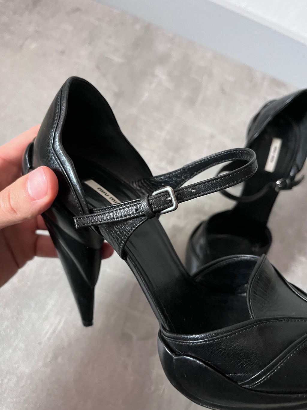 F/W 2008 Miu Miu Leather Sculpted Mary Jane Platform Pumps Heel Black Women - 37