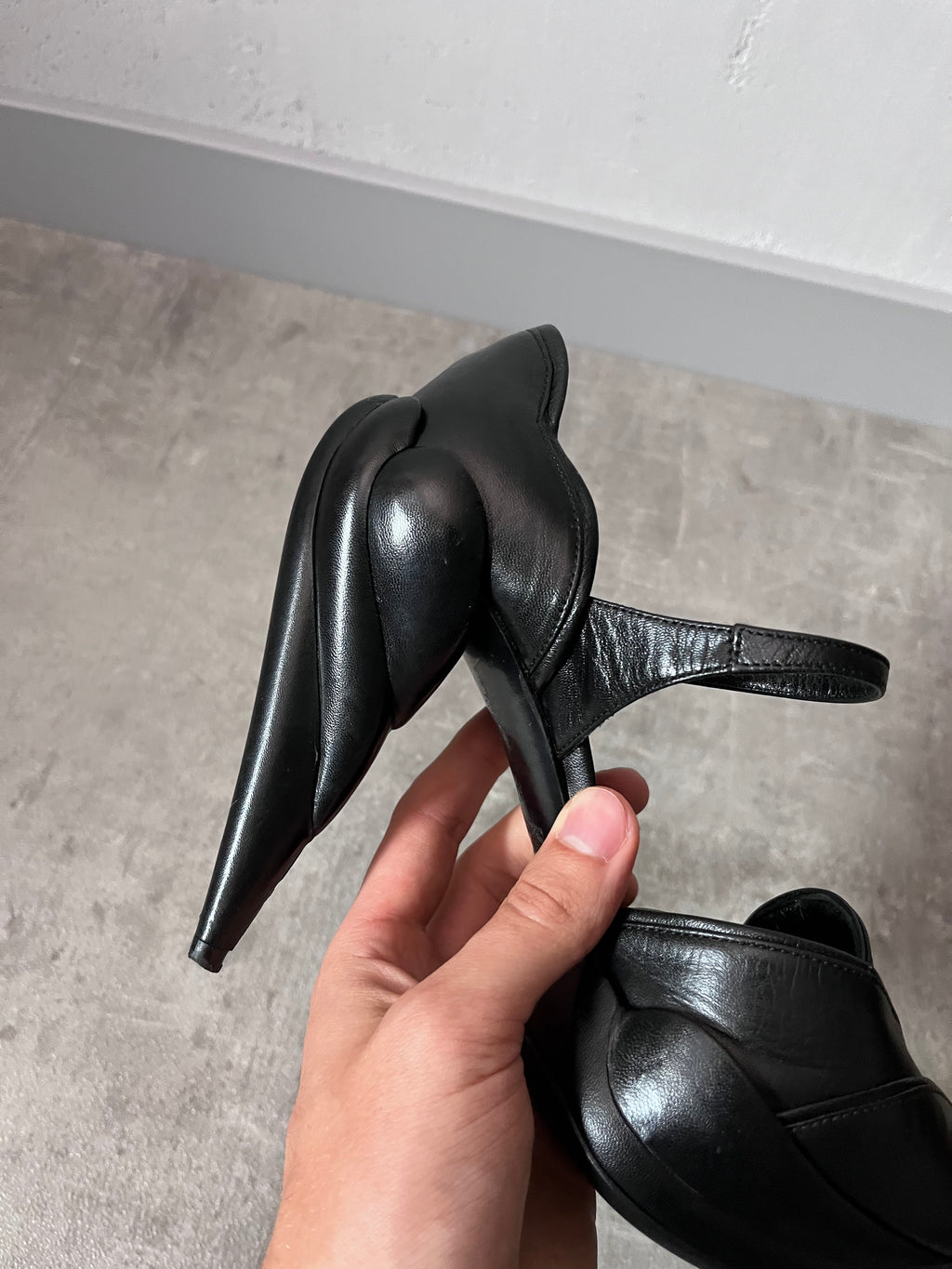 F/W 2008 Miu Miu Leather Sculpted Mary Jane Platform Pumps Heel Black Women - 37