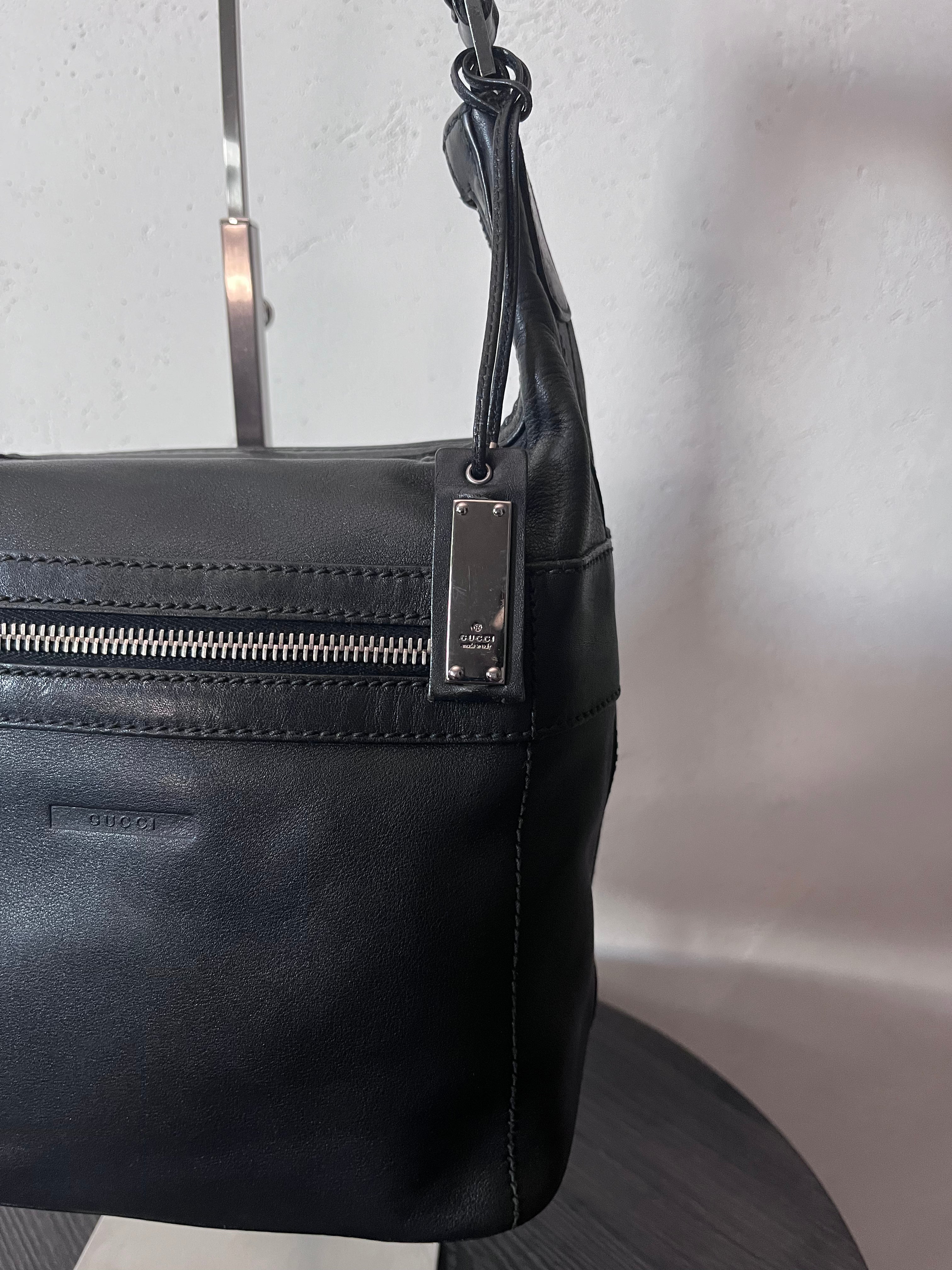 Gucci Vintage Leather Hobo Small Shoulder Bag Black