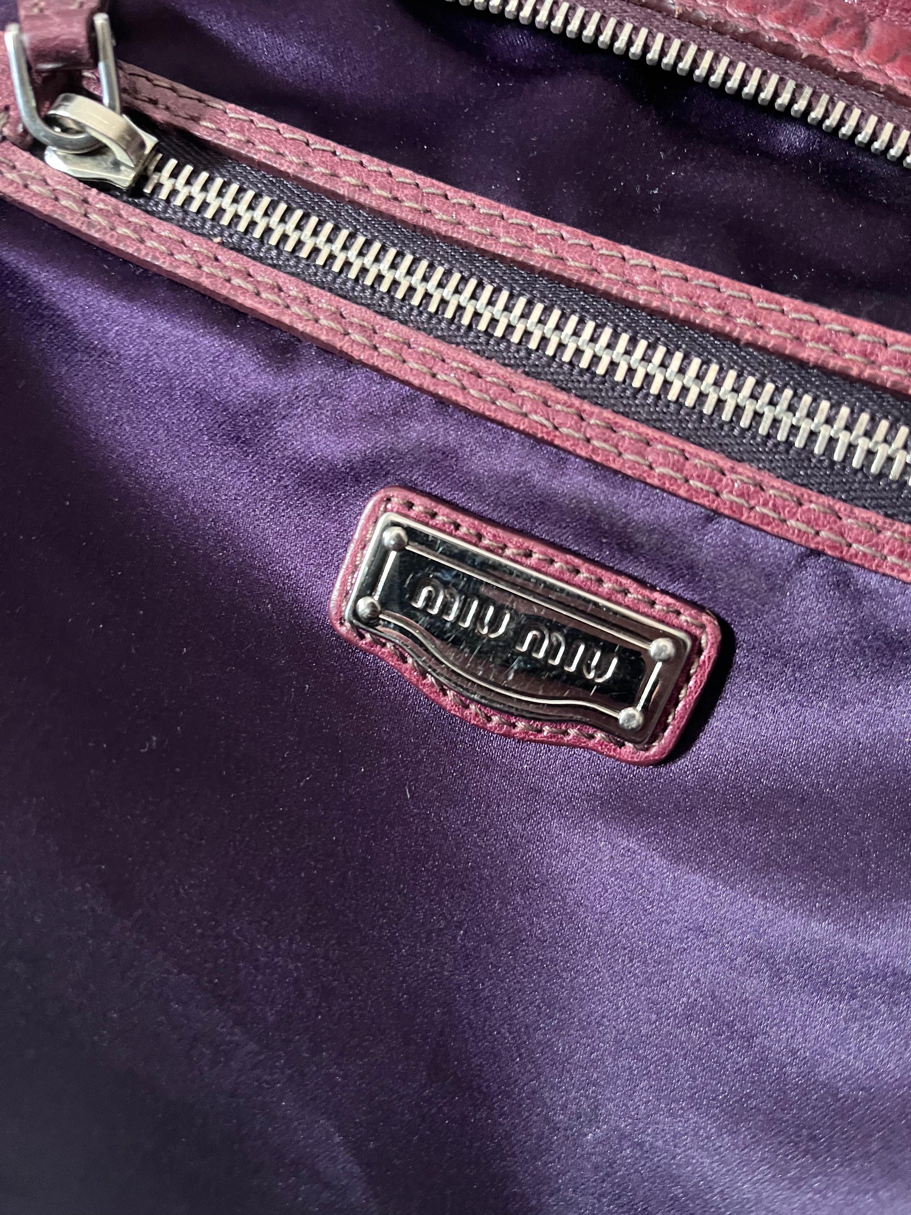 Miu Miu Vintage Ruched Leather Push Lock Shoulder Bag Burgundy