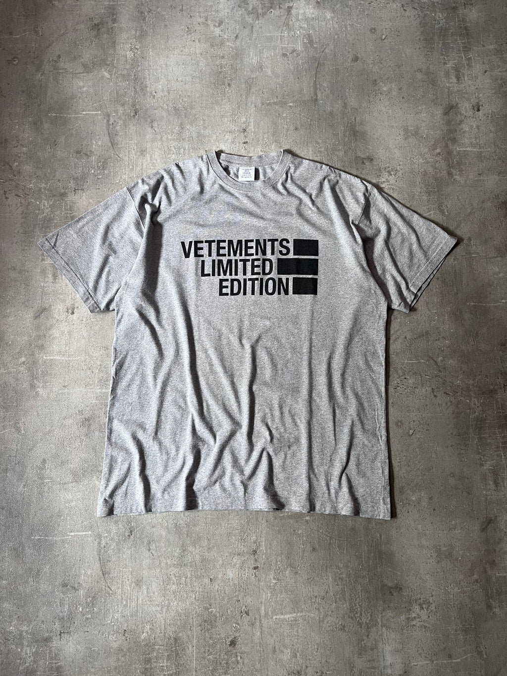 Vetements Limited Edition T-shirt Grey Men - XL