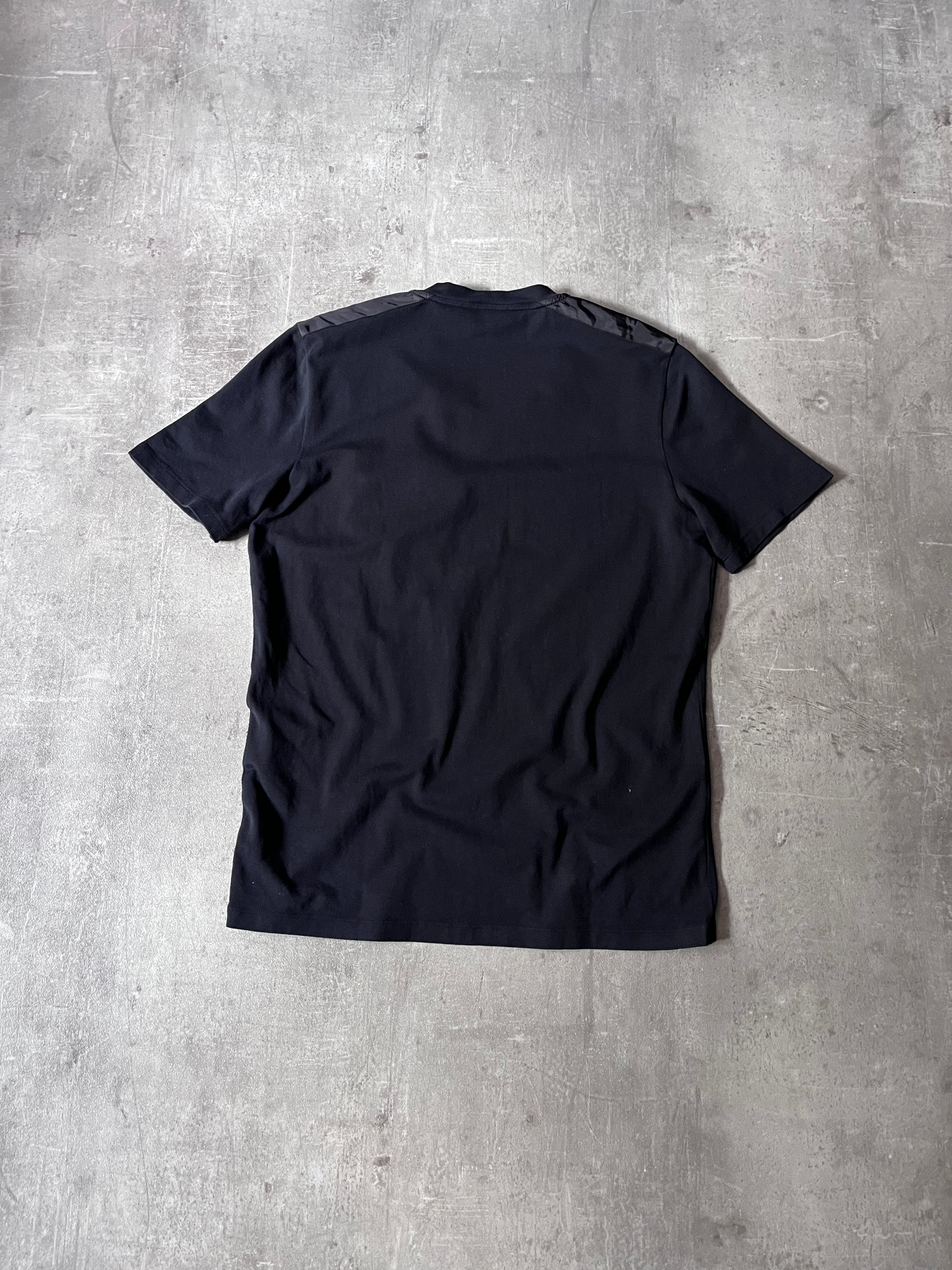 Prada Red Tab Nylon Pocket V-Neck T-shirt Black Men - S