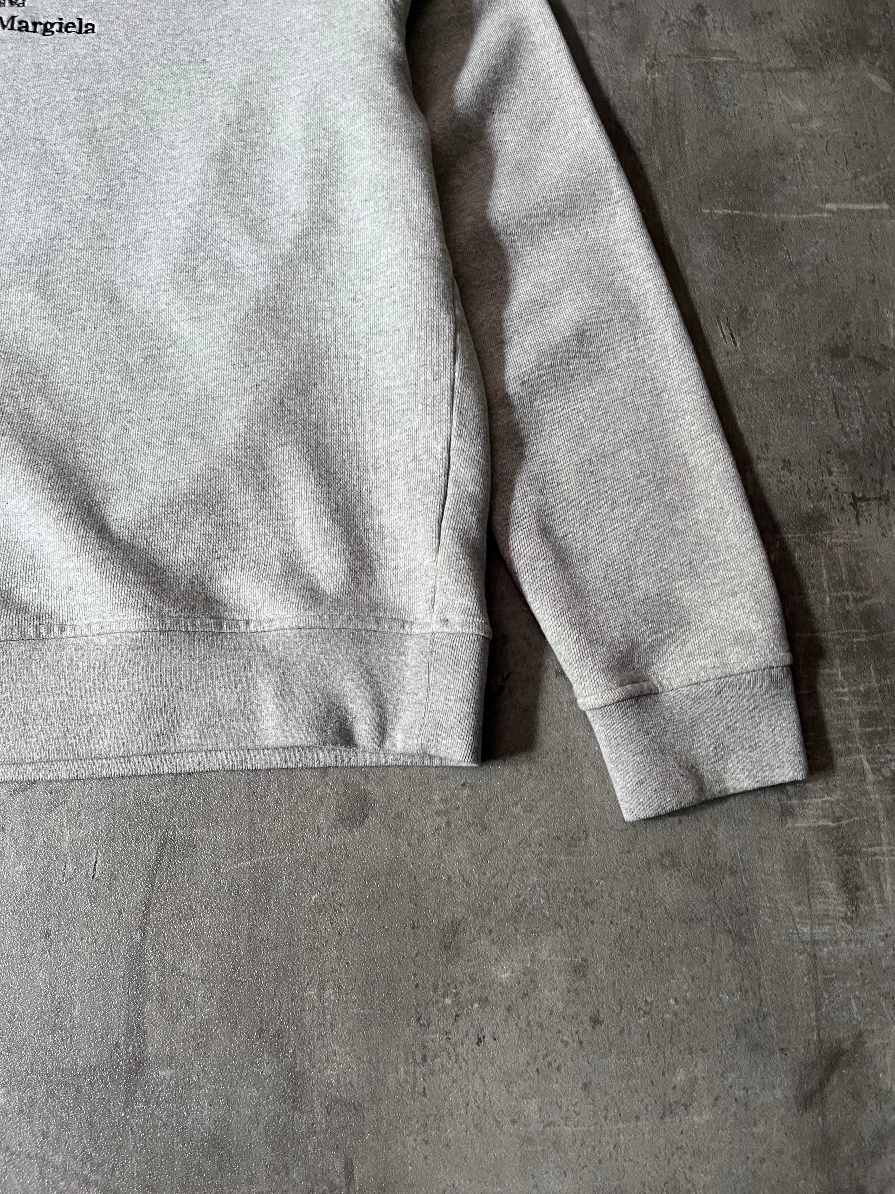 A/W 2020 Maison Margiela Upside Down Logo Sweatshirt Grey Man - L