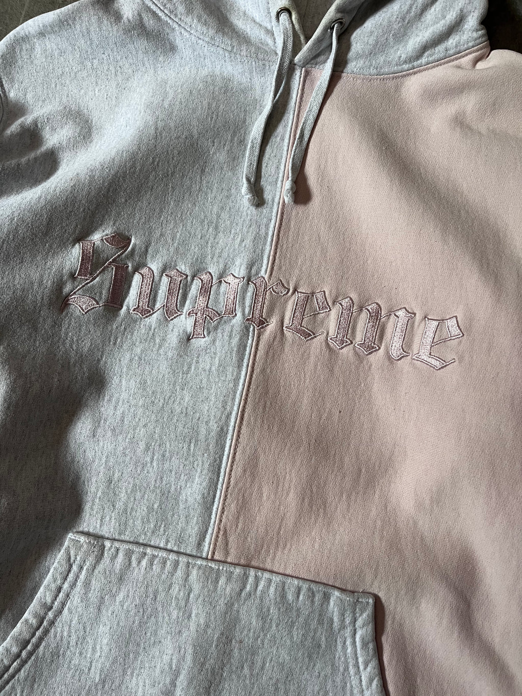 F/W 2017 Supreme Split English Logo Hoodie Pink Grey Men - M