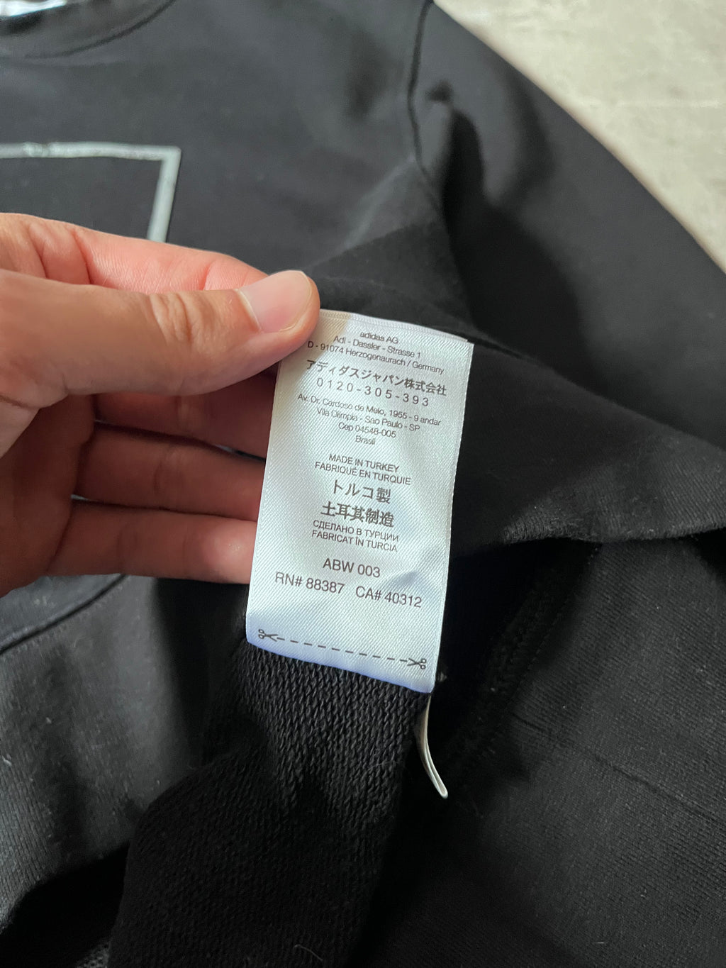 Y-3 Yohji Yamamoto x Adidas Chest Logo Sweatshirt Black Men - M