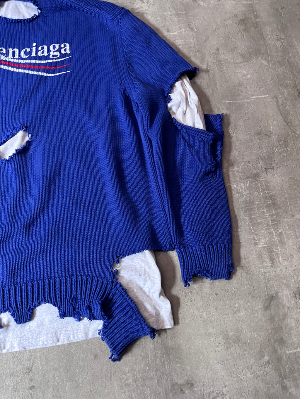 F/W 2021 Balenciaga Political Campaign Distressed Sweter Blue Grey - S