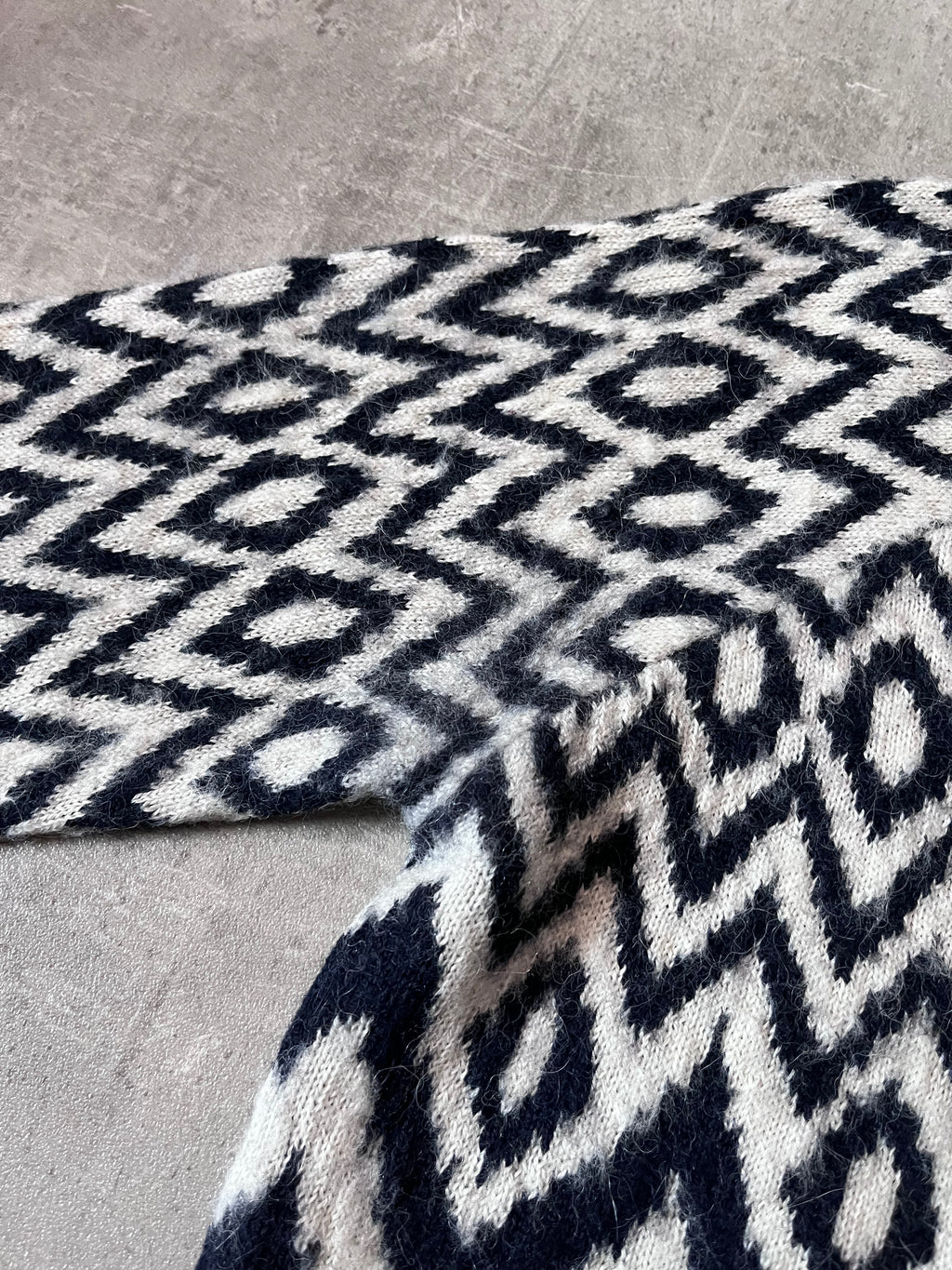 Prada Chevron Print Wool Alpaca Sweater Black White Men - S