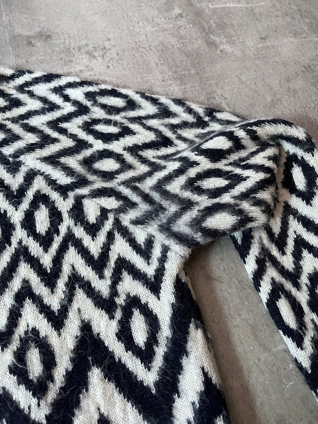 Prada Chevron Print Wool Alpaca Sweater Black White Men - S