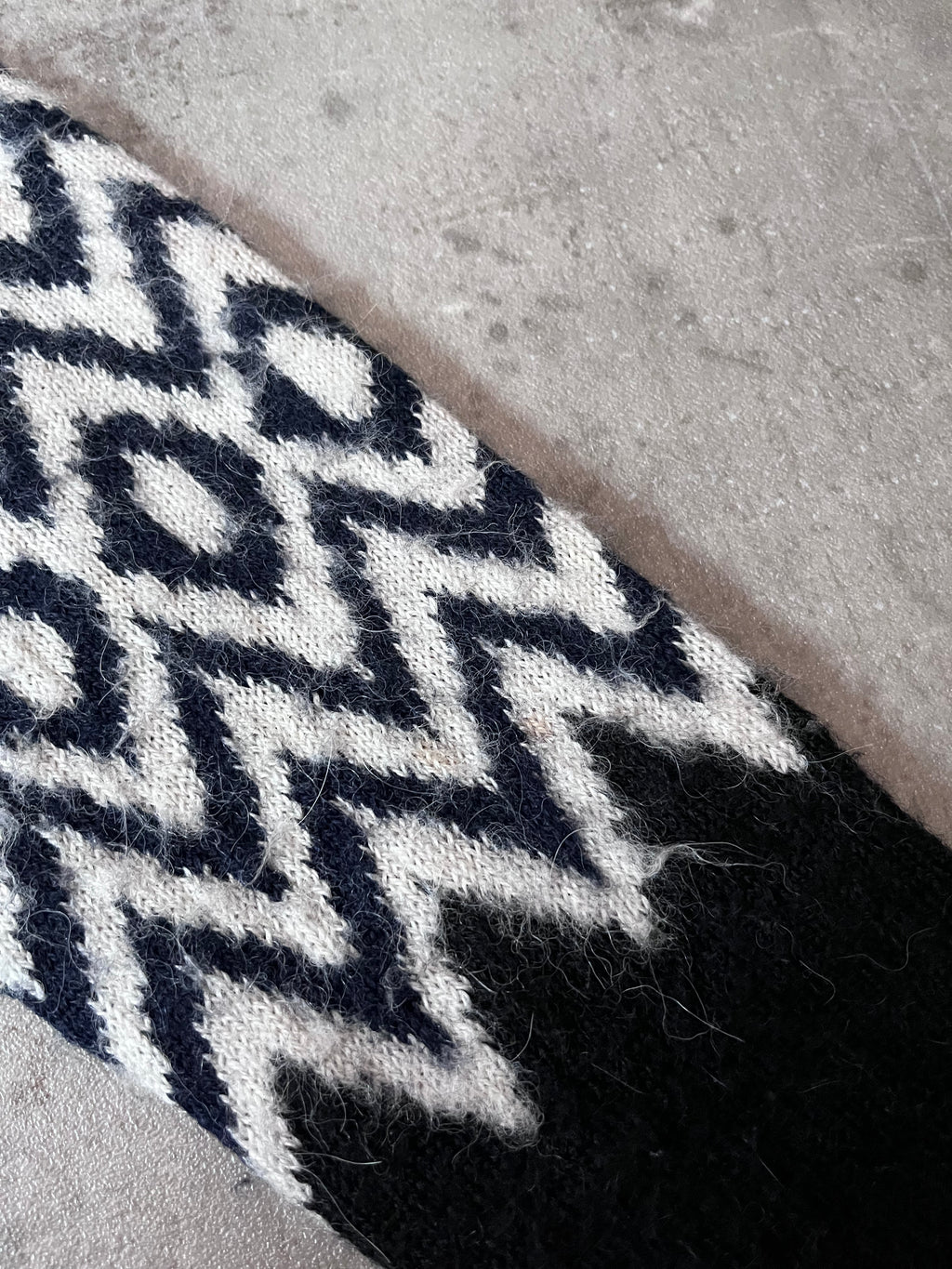 Prada Chevron Print Wool Alpaca Sweater Black White Men - S