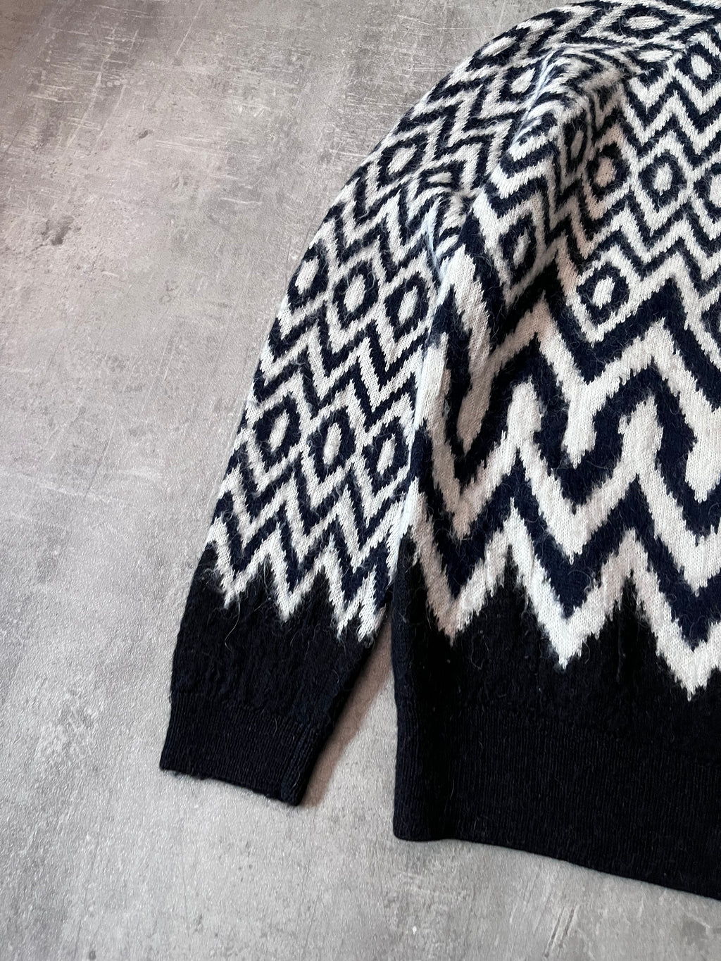 Prada Chevron Print Wool Alpaca Sweater Black White Men - S