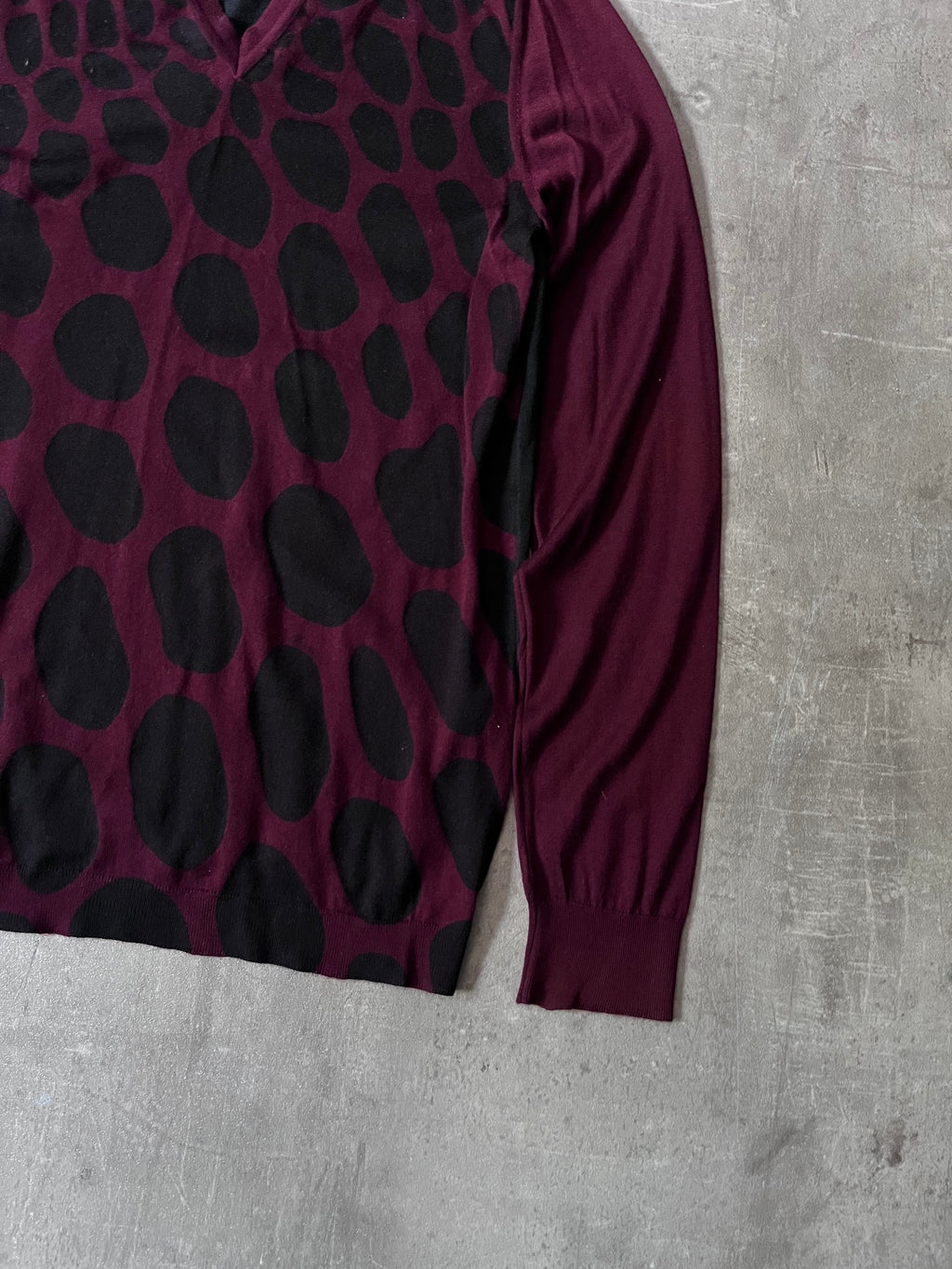 F/W 2009 Gucci Cashmere V-Neck Animal Print Sweater Burgundy Black Unisex - XL