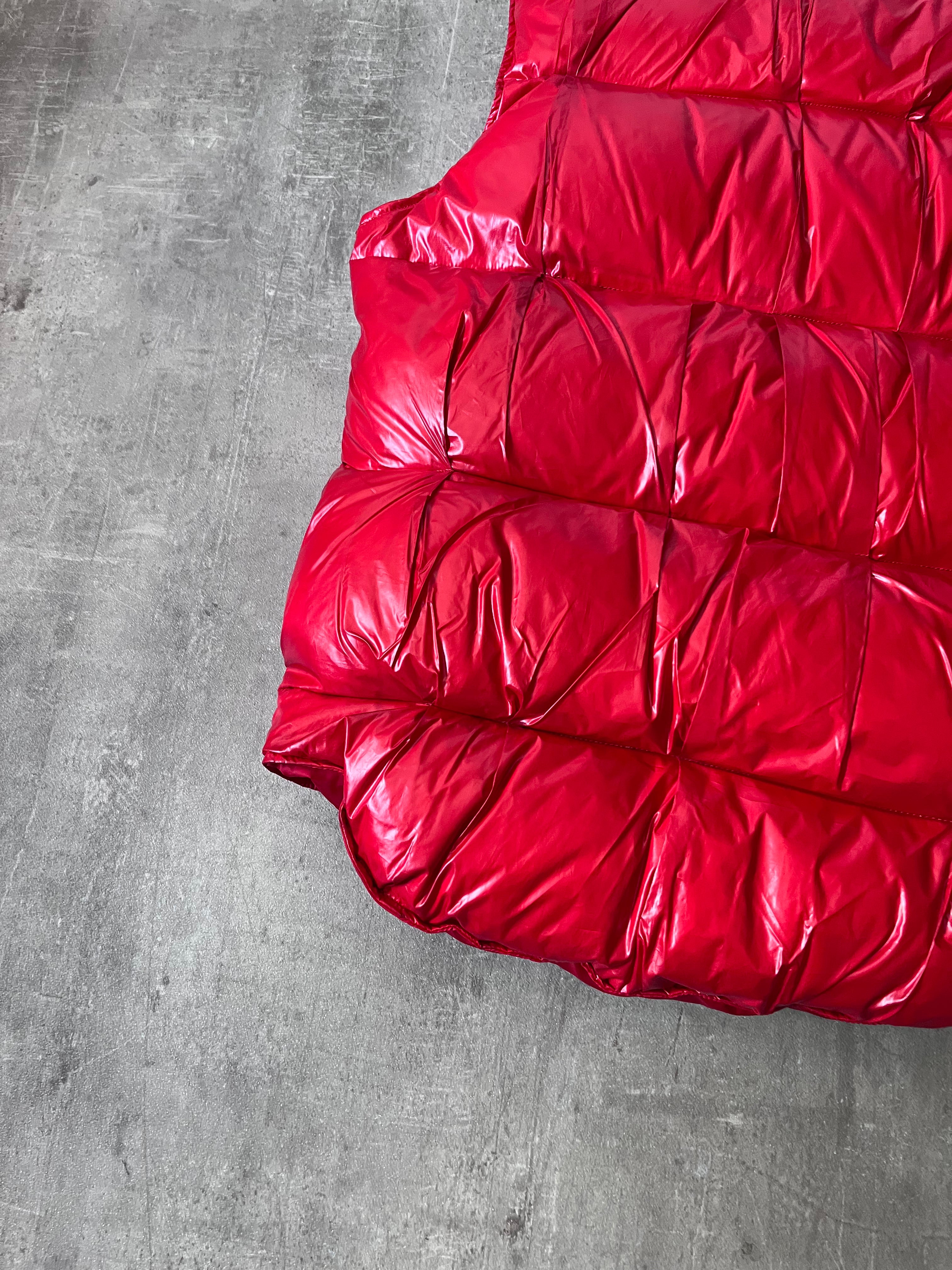 F/W 2008 Maison Margiela Wrinkled Feather Puffer Vest Red Men - M